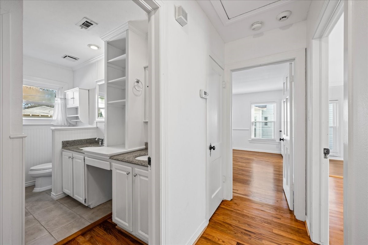 6043 Llano Avenue, Dallas, TX, 75206