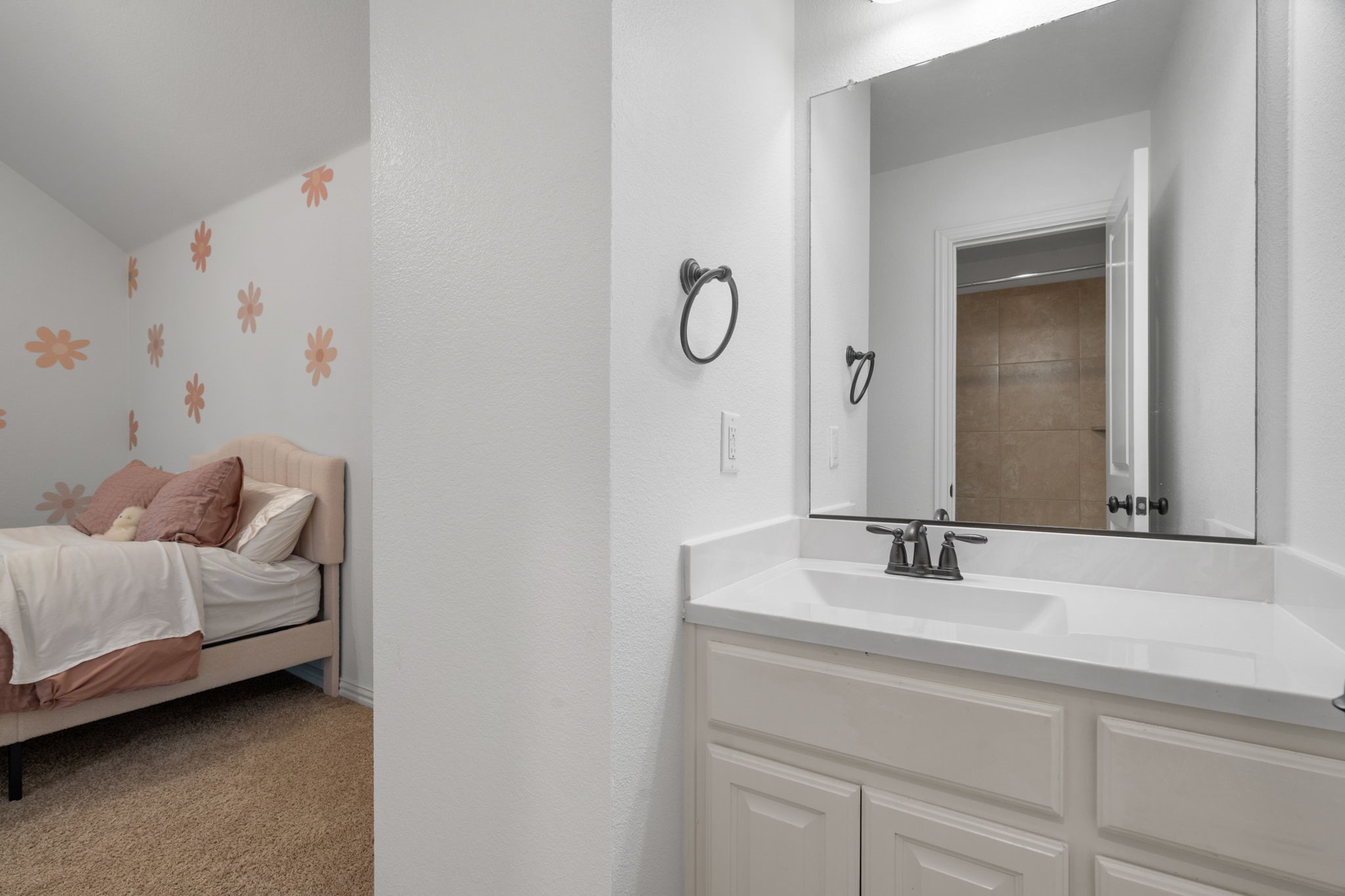 1425 5th Street, Argyle, TX, 76226