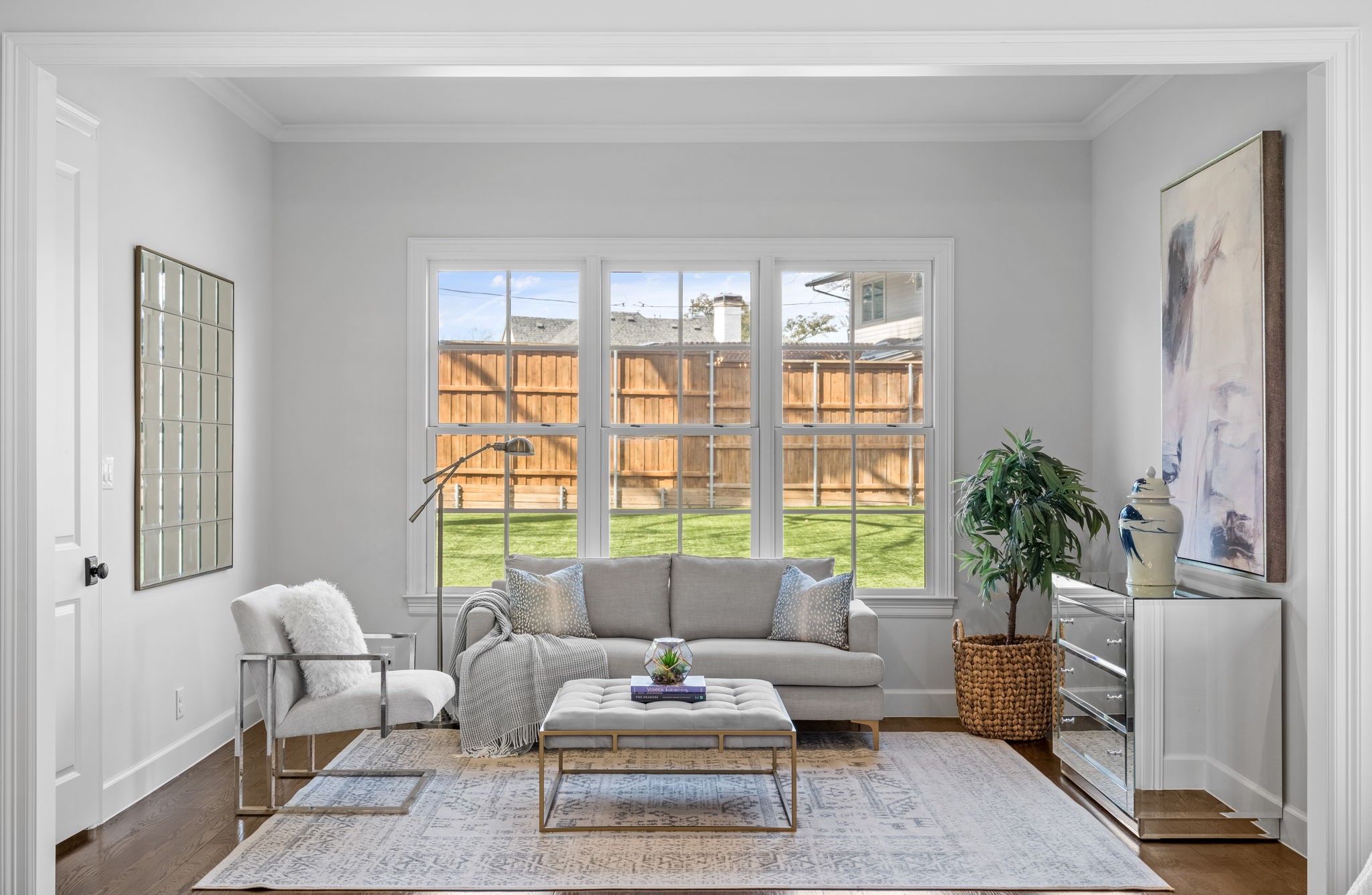 7137 Meadow Lake Avenue, Dallas, TX, 75214