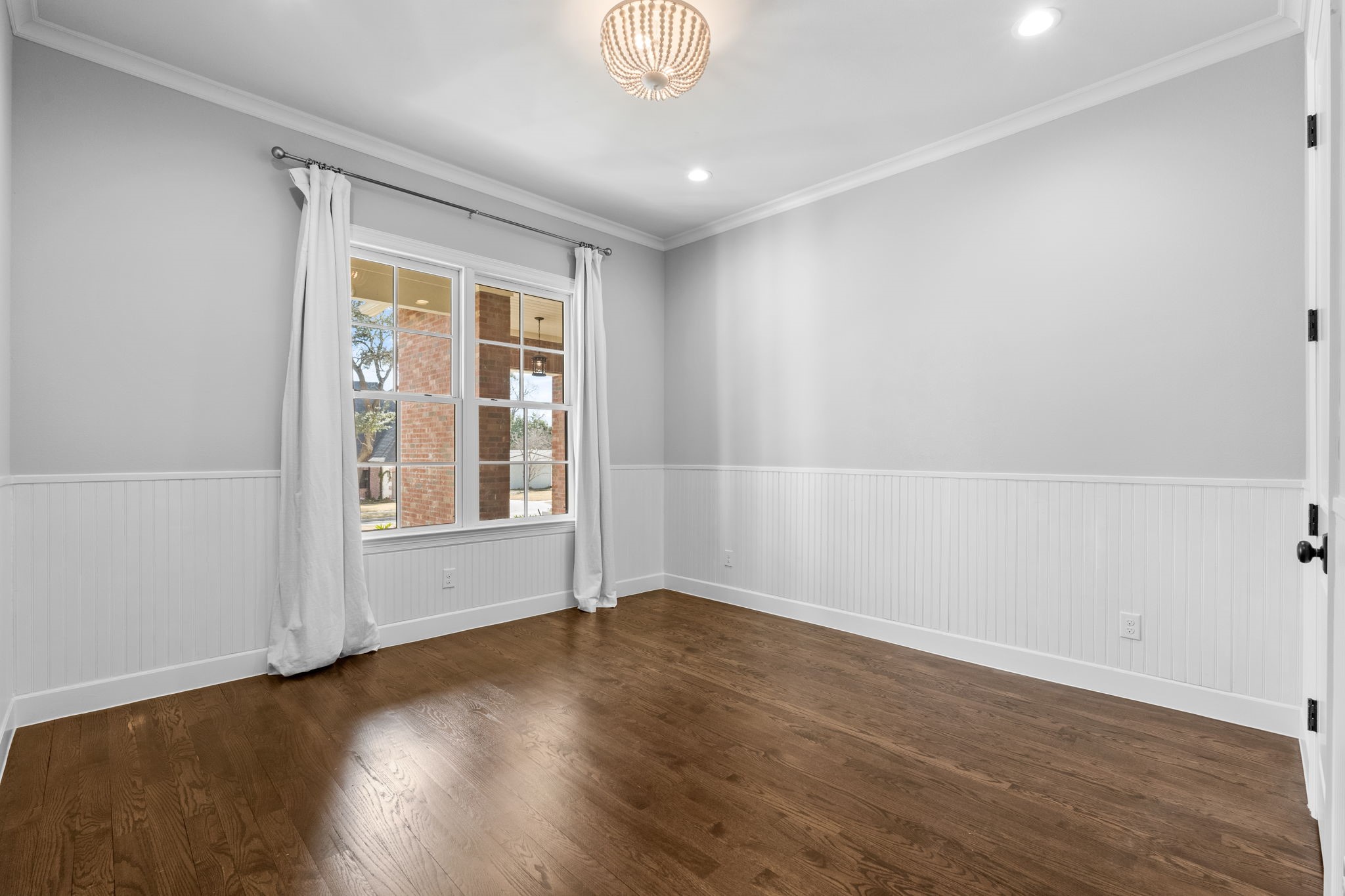 7137 Meadow Lake Avenue, Dallas, TX, 75214