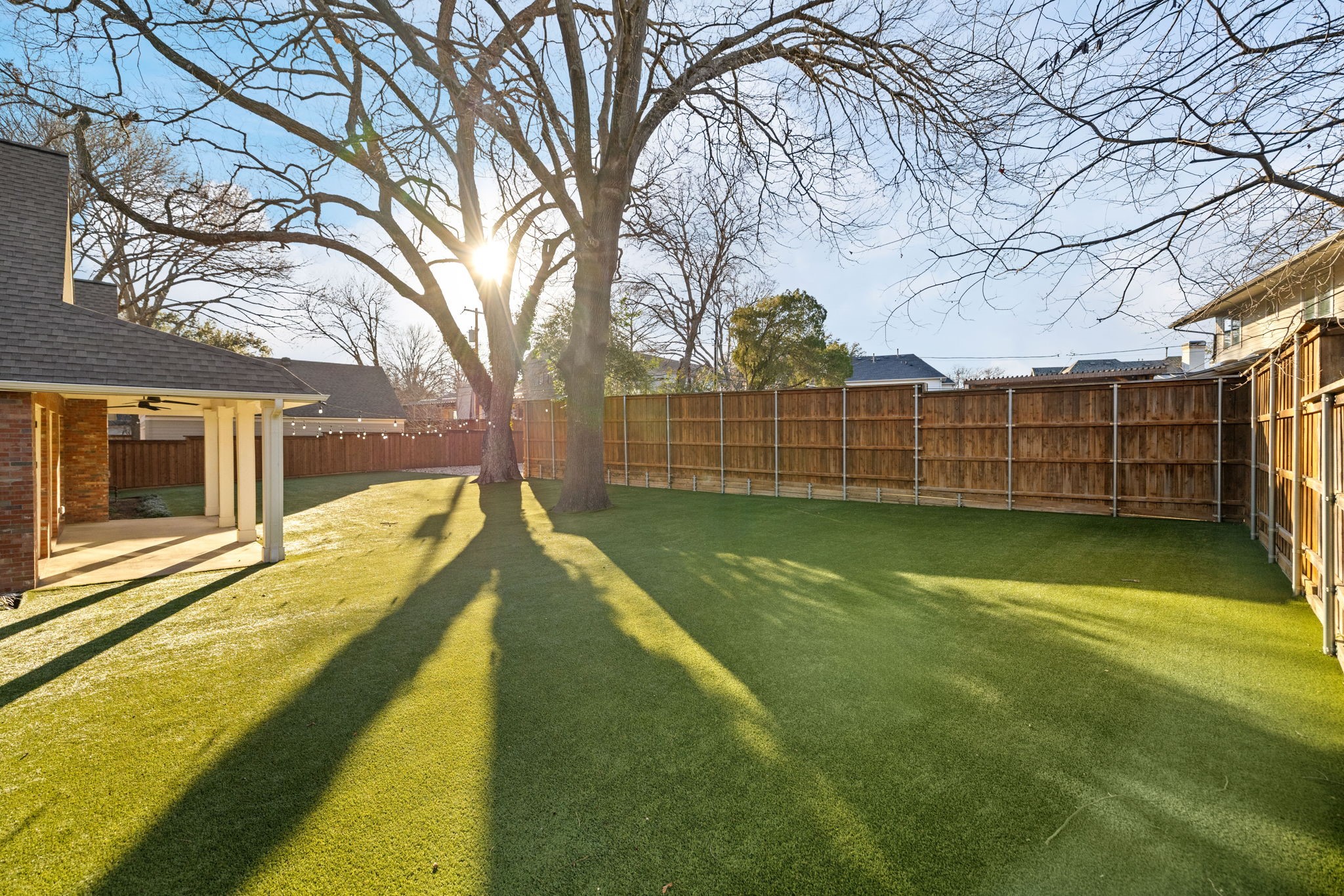 7137 Meadow Lake Avenue, Dallas, TX, 75214