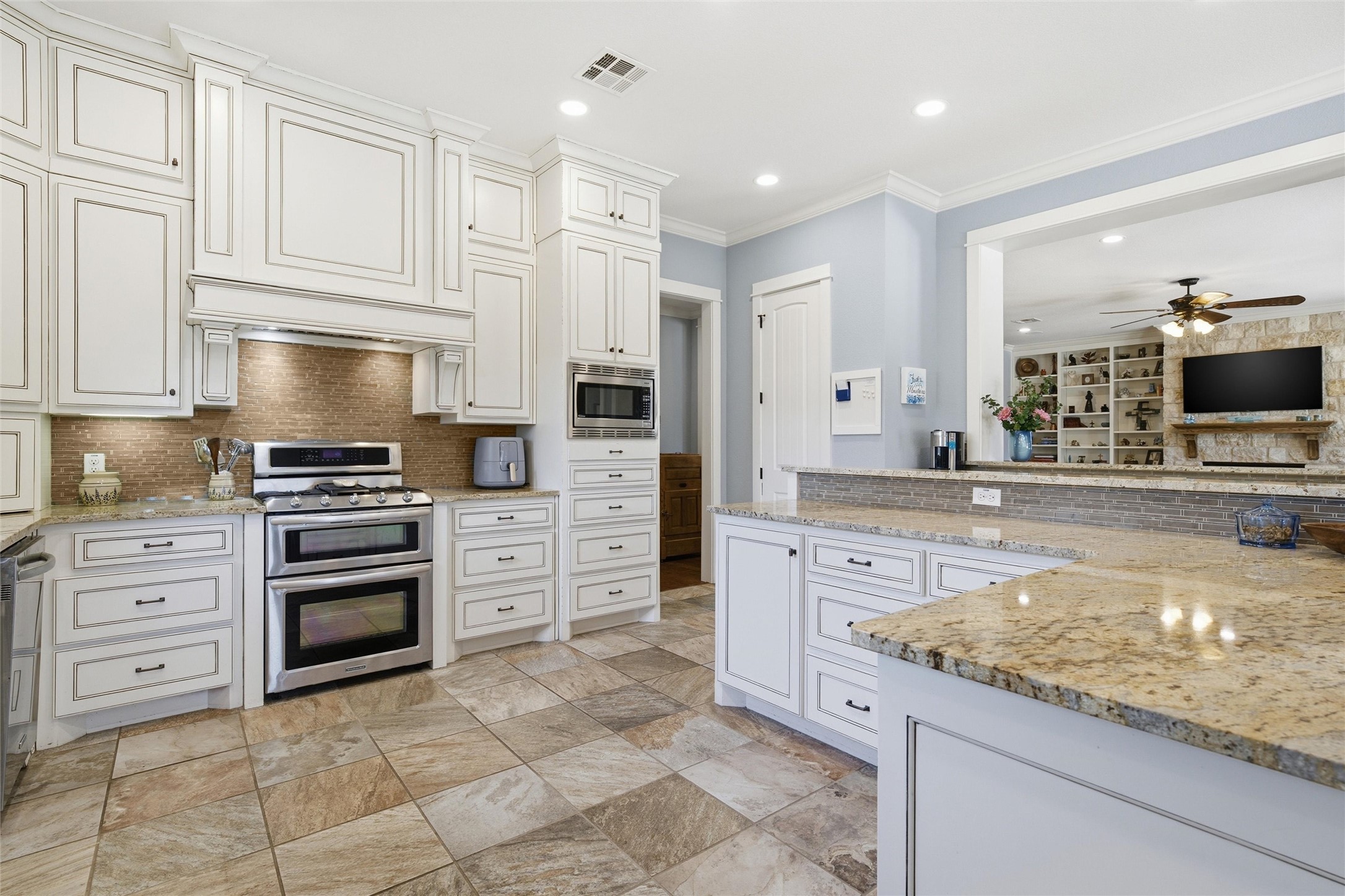 17011 Star Canyon Drive, Woodway, TX, 76712