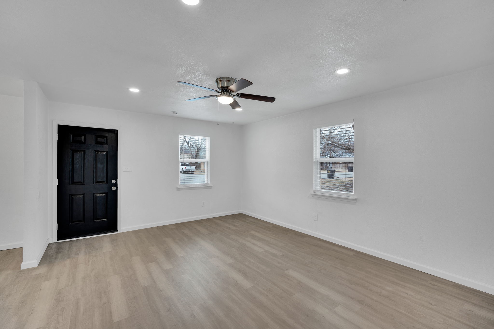 616 Sabine Avenue, Cleburne, TX, 76031