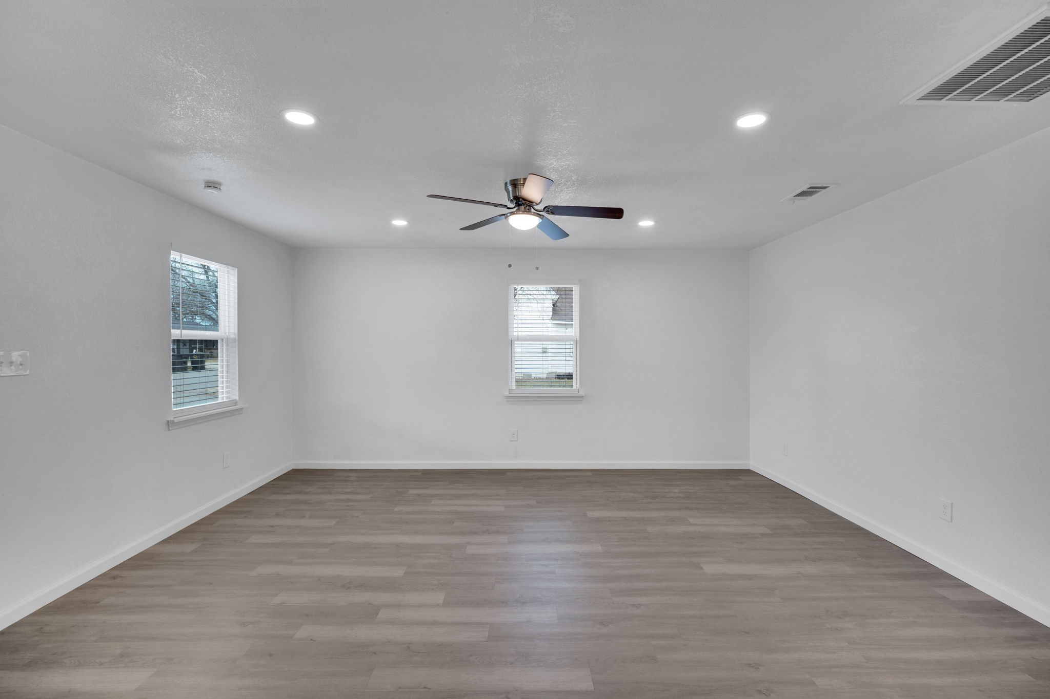 616 Sabine Avenue, Cleburne, TX, 76031