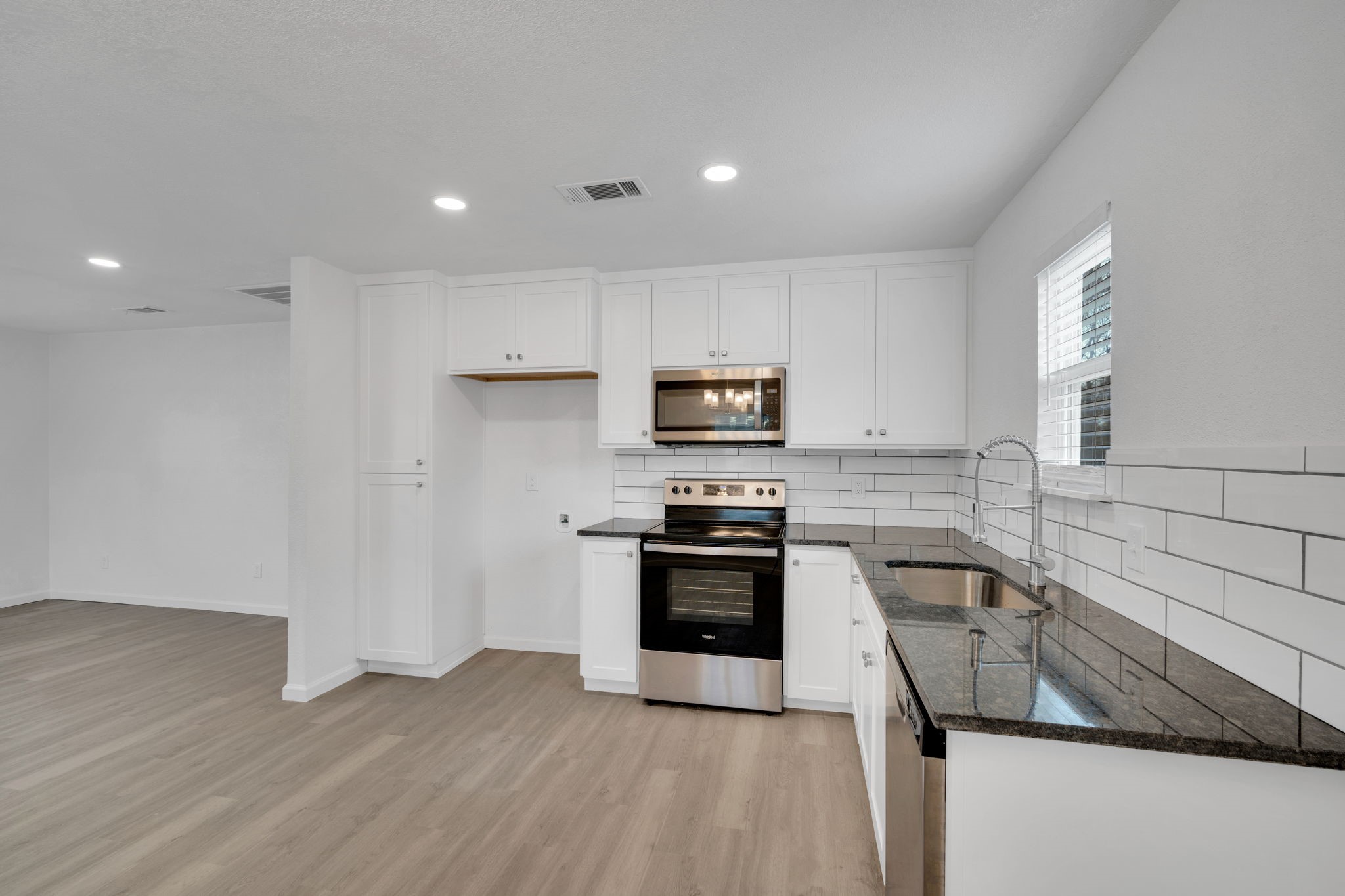 616 Sabine Avenue, Cleburne, TX, 76031