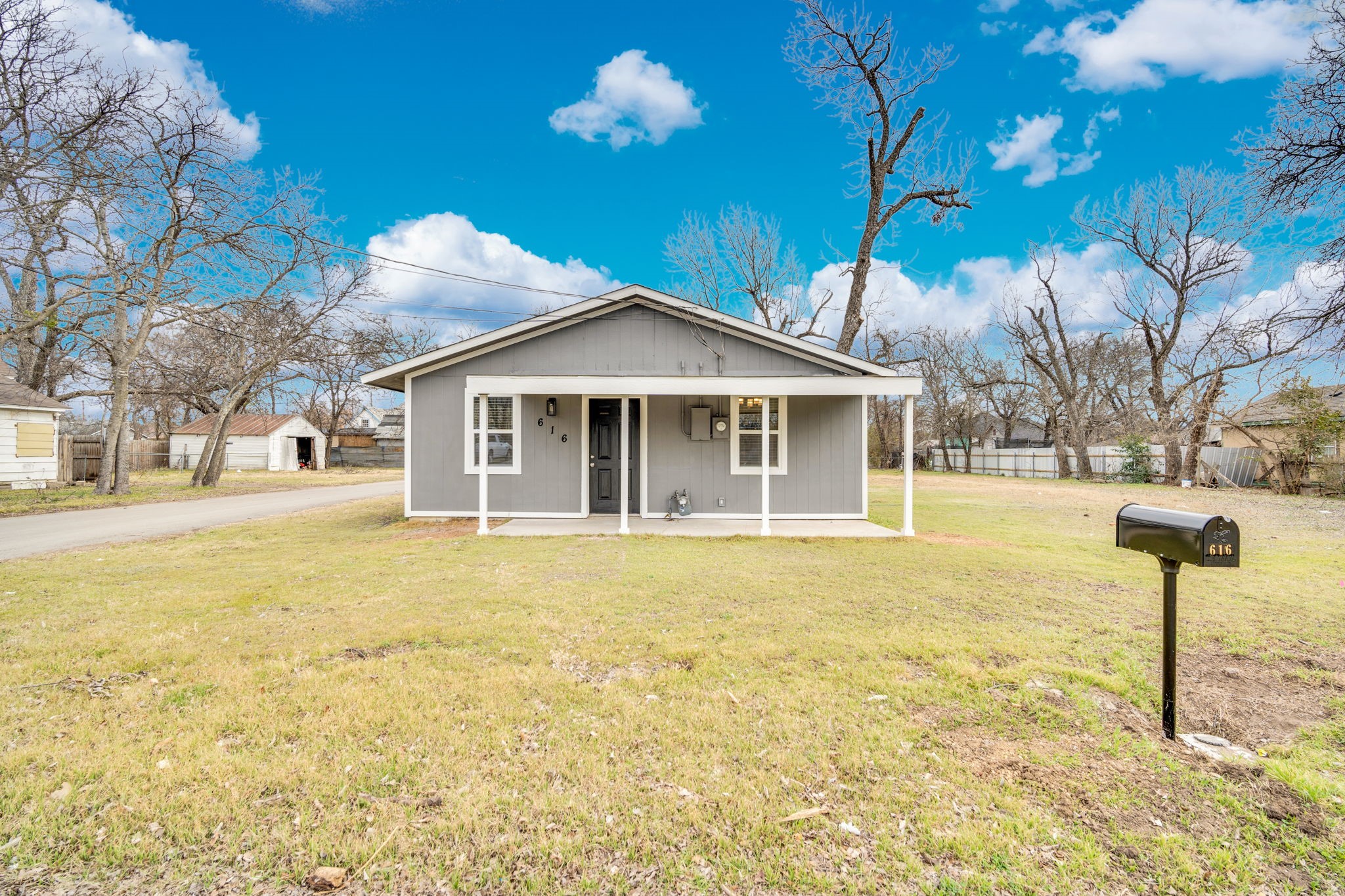 616 Sabine Avenue, Cleburne, TX, 76031