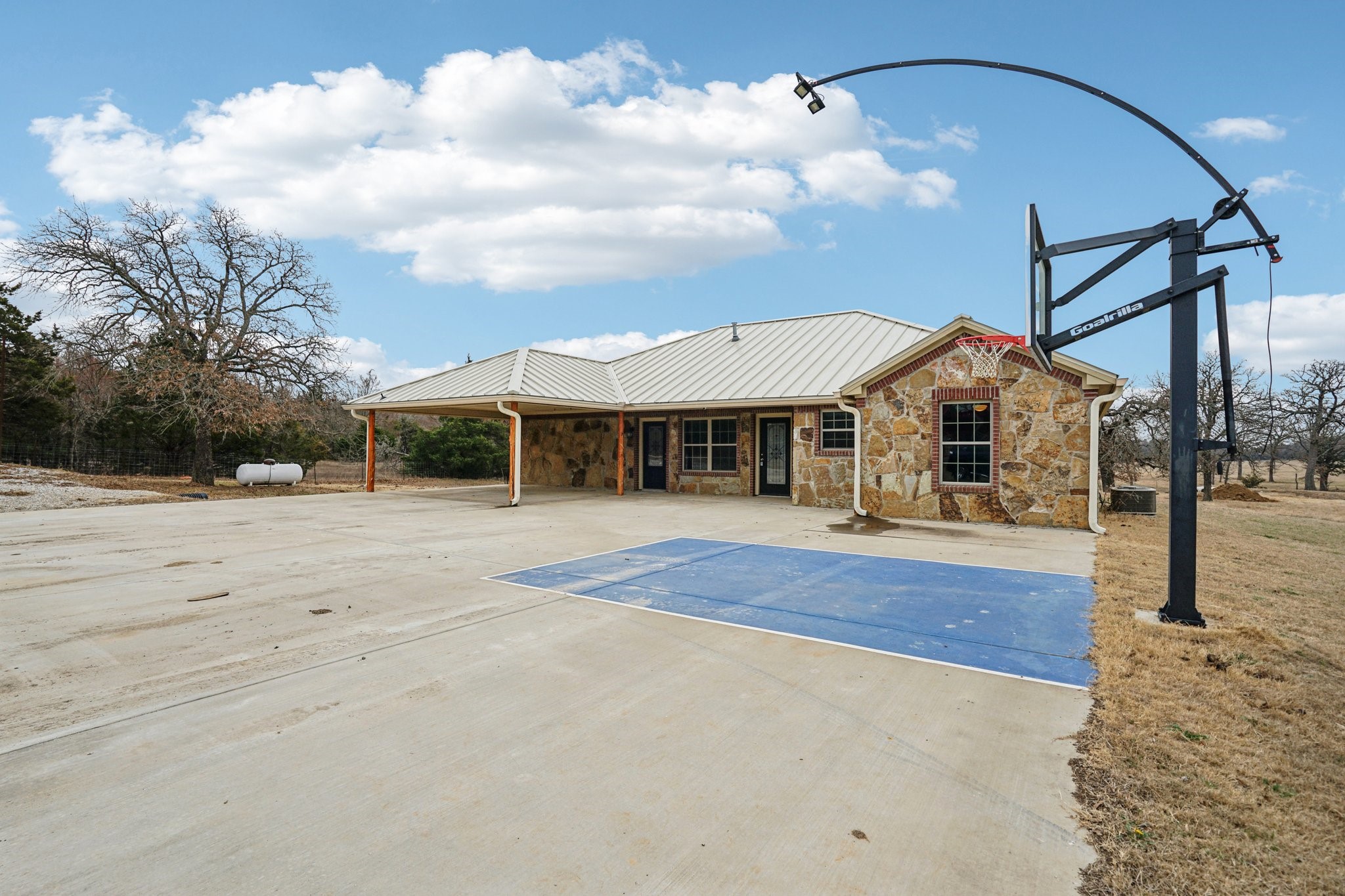 718 County Road 232, Collinsville, TX, 76233