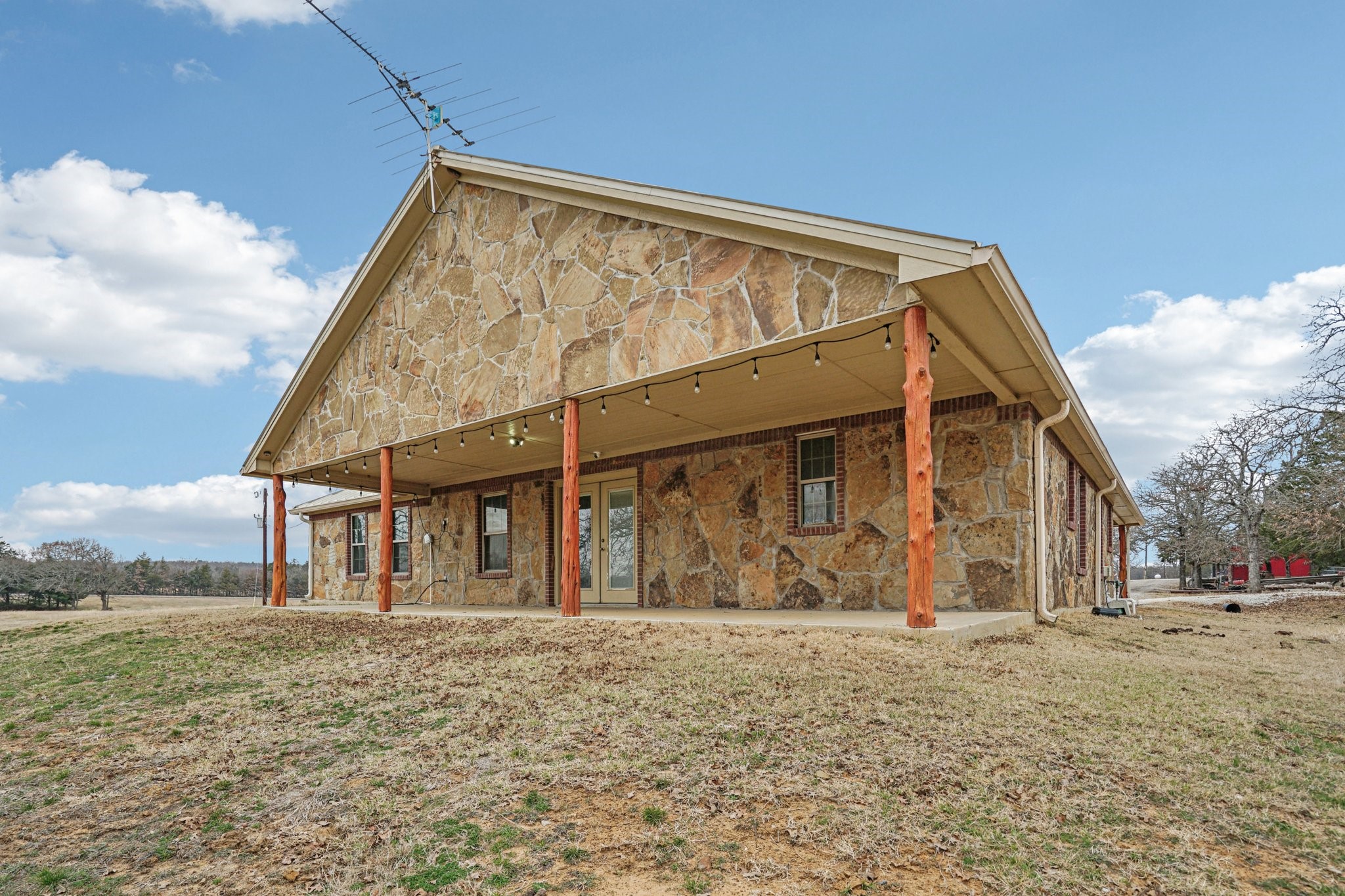 718 County Road 232, Collinsville, TX, 76233