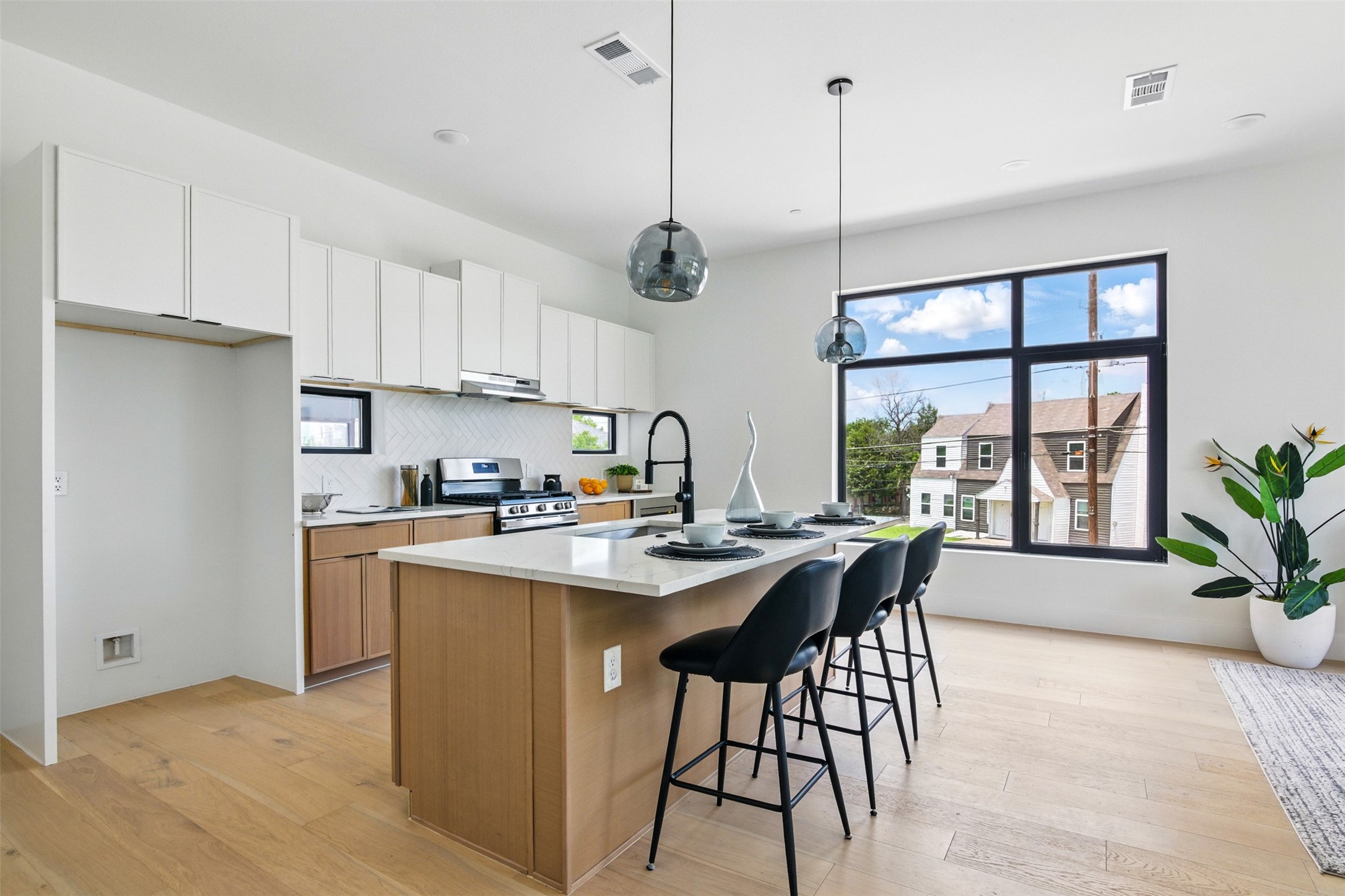 430 E 8th UNIT&nbsp;201, Dallas, TX, 75203