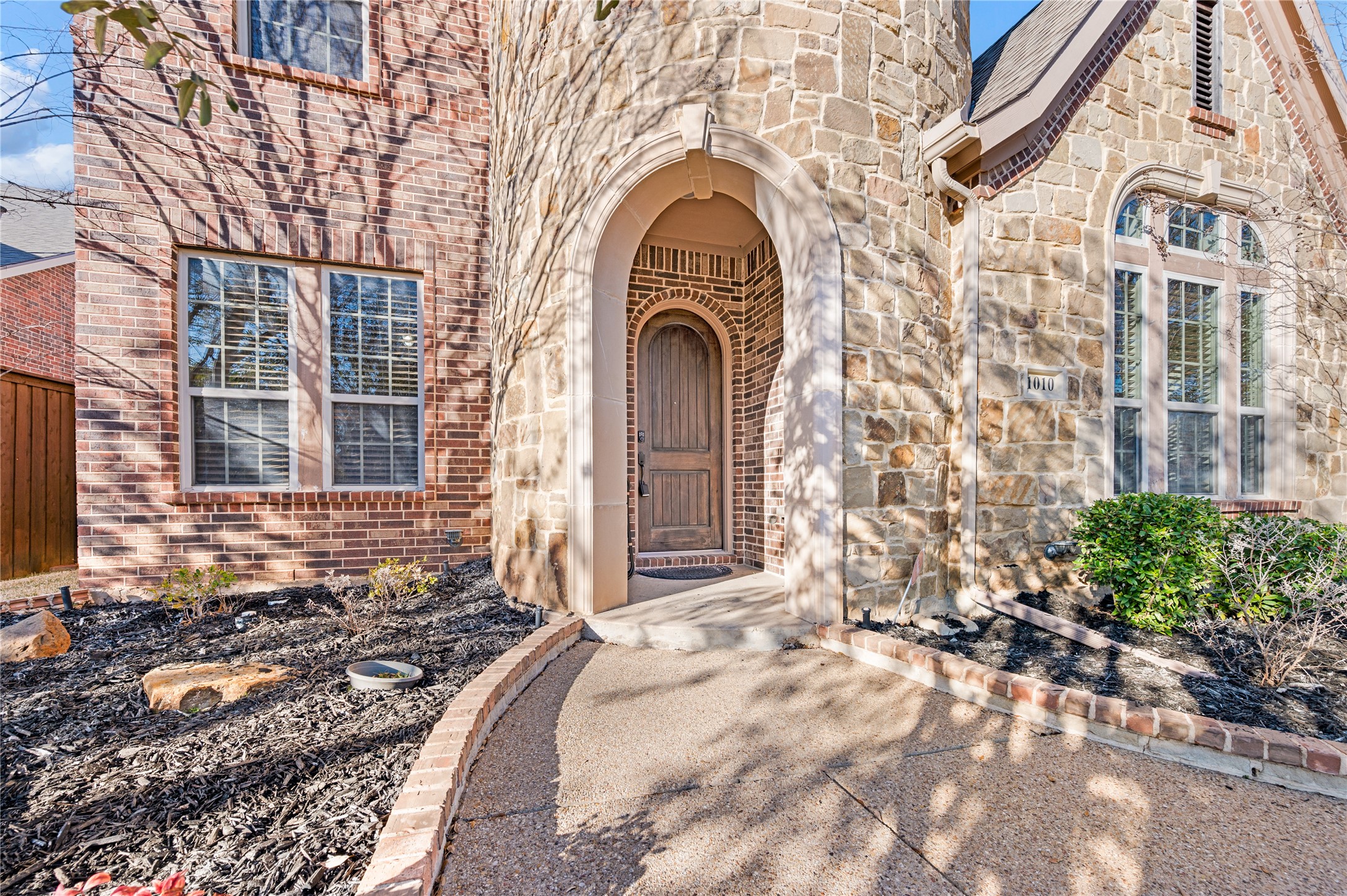 1010 Lost Valley Drive, Euless, TX, 76039