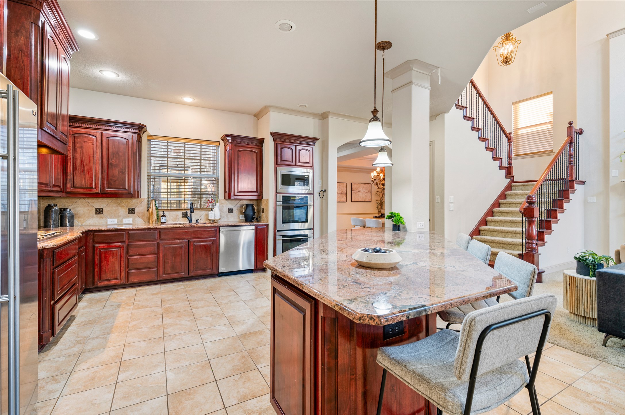1010 Lost Valley Drive, Euless, TX, 76039