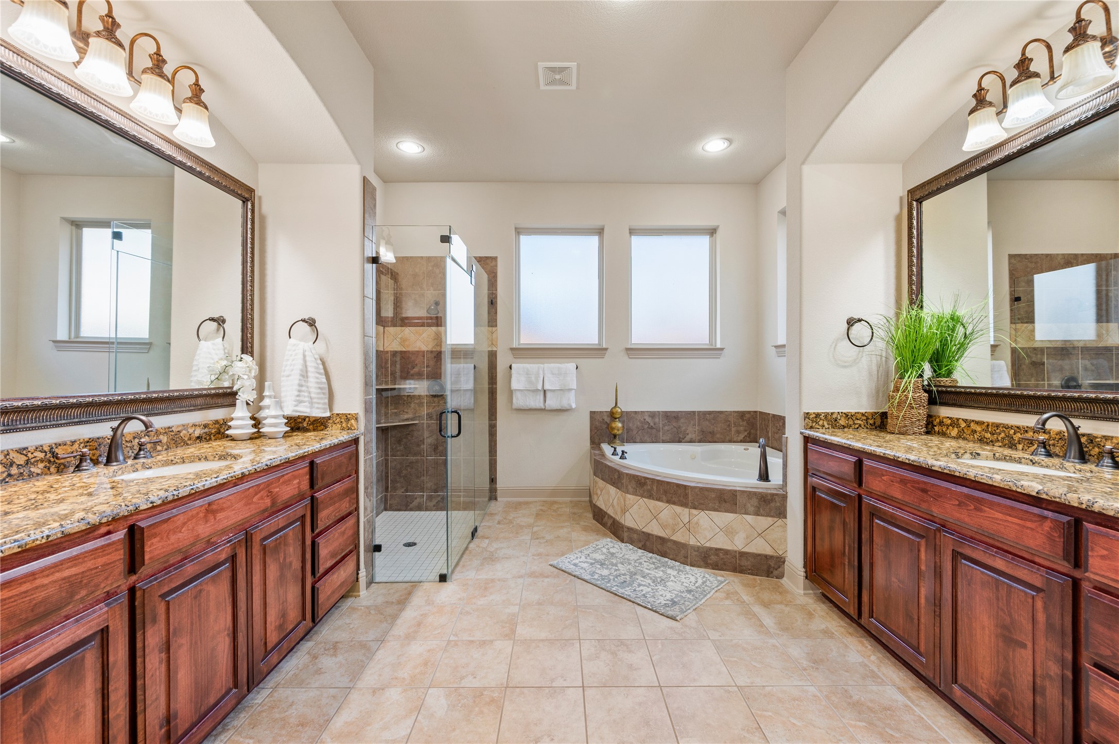 1010 Lost Valley Drive, Euless, TX, 76039