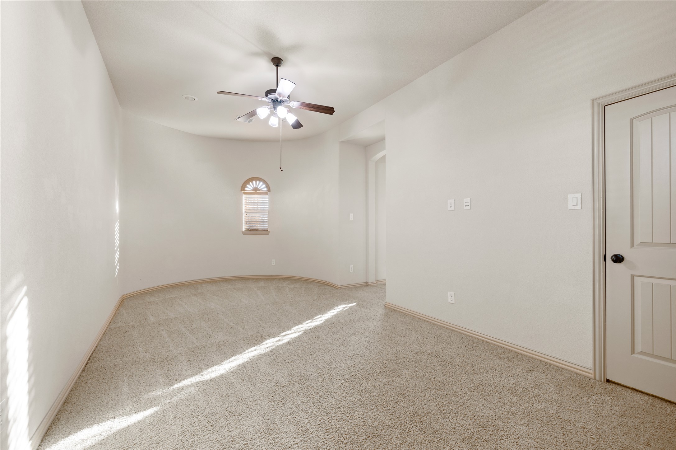 1010 Lost Valley Drive, Euless, TX, 76039