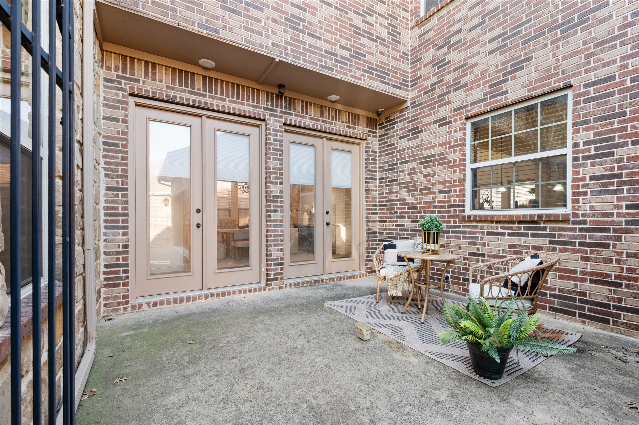 1010 Lost Valley Drive, Euless, TX, 76039