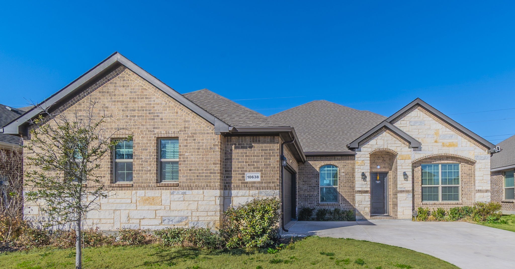 Property photo 01 of 10638 Cherry Tree Way Grand, Prairie, TX 76065 | MLS #21180206