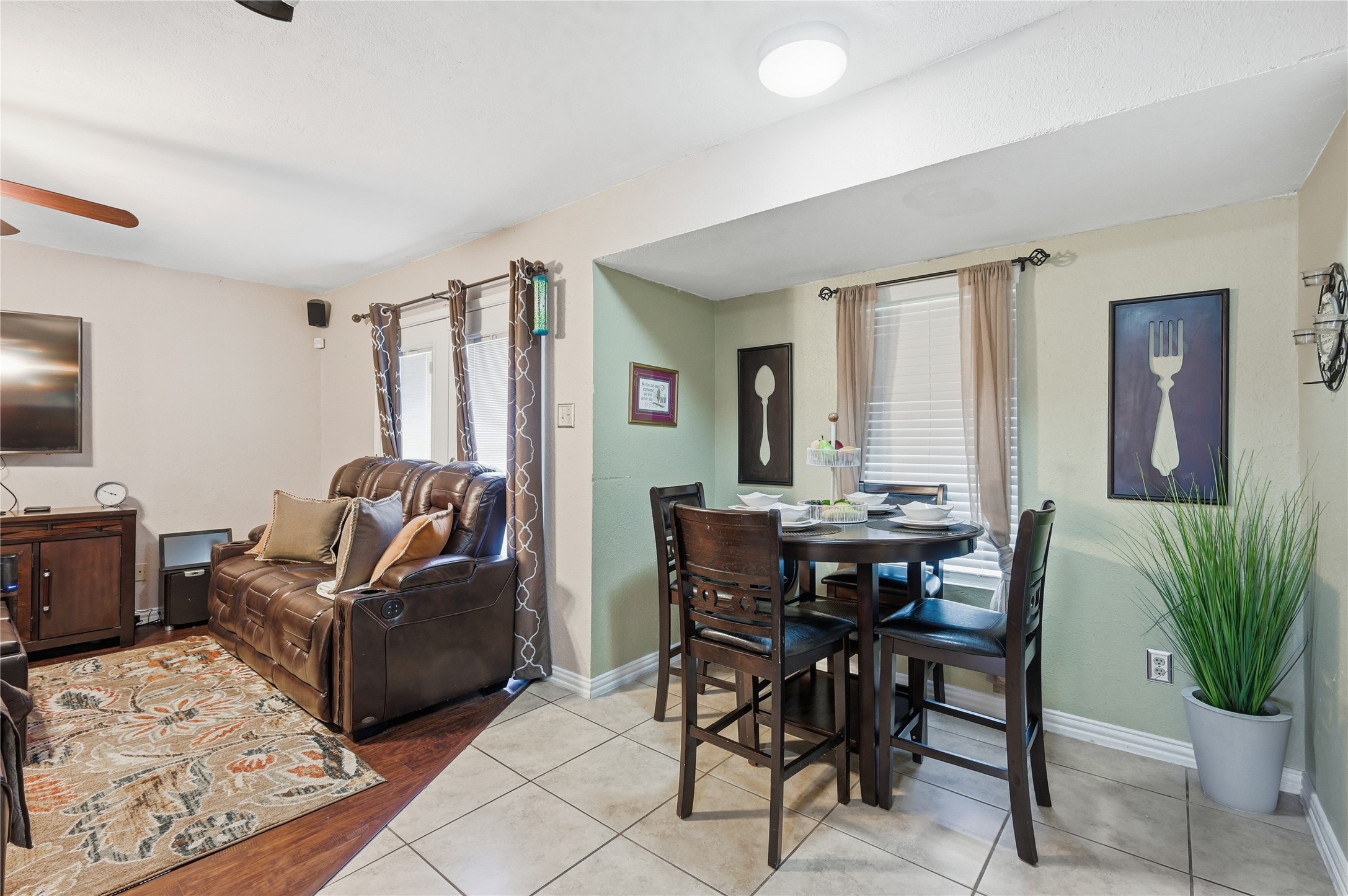 6805 Wagonet Road, Forest Hill, TX, 76140