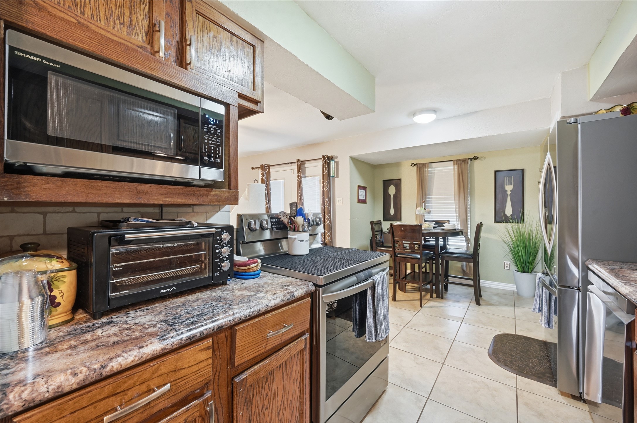 6805 Wagonet Road, Forest Hill, TX, 76140