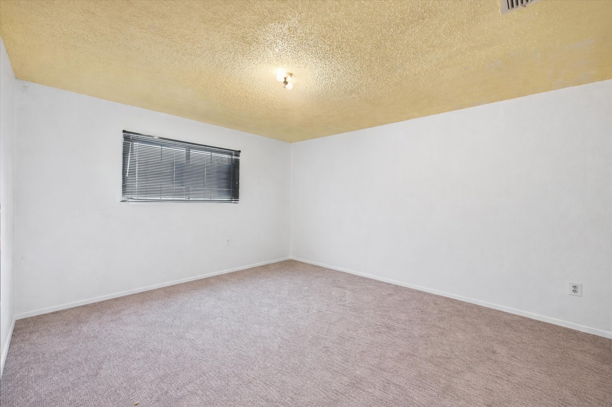 6805 Wagonet Road, Forest Hill, TX, 76140