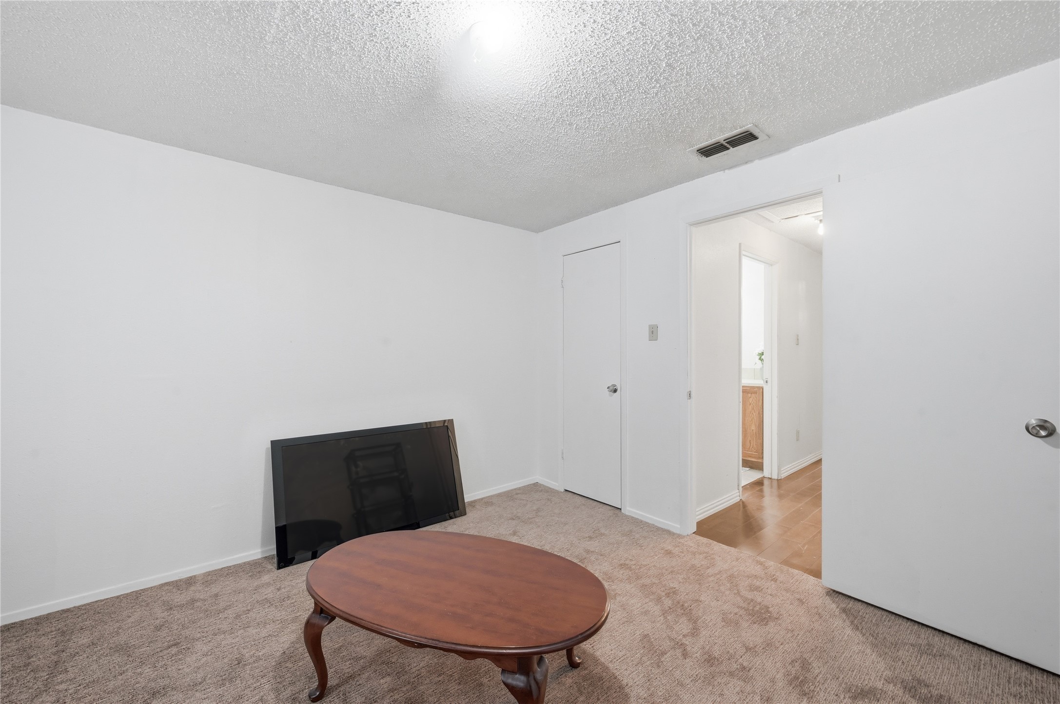 6805 Wagonet Road, Forest Hill, TX, 76140