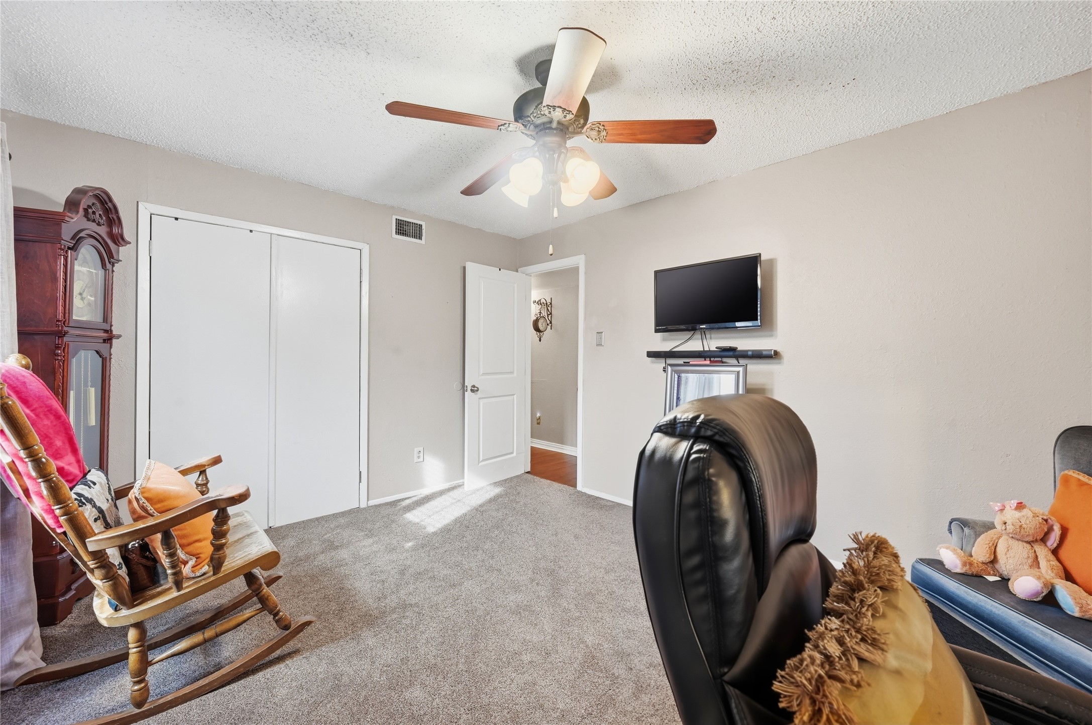 6805 Wagonet Road, Forest Hill, TX, 76140