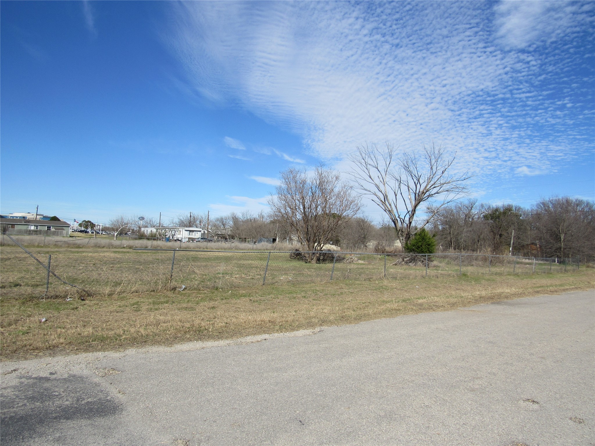 207 Newell Drive, Hudson Oaks, TX, 76087