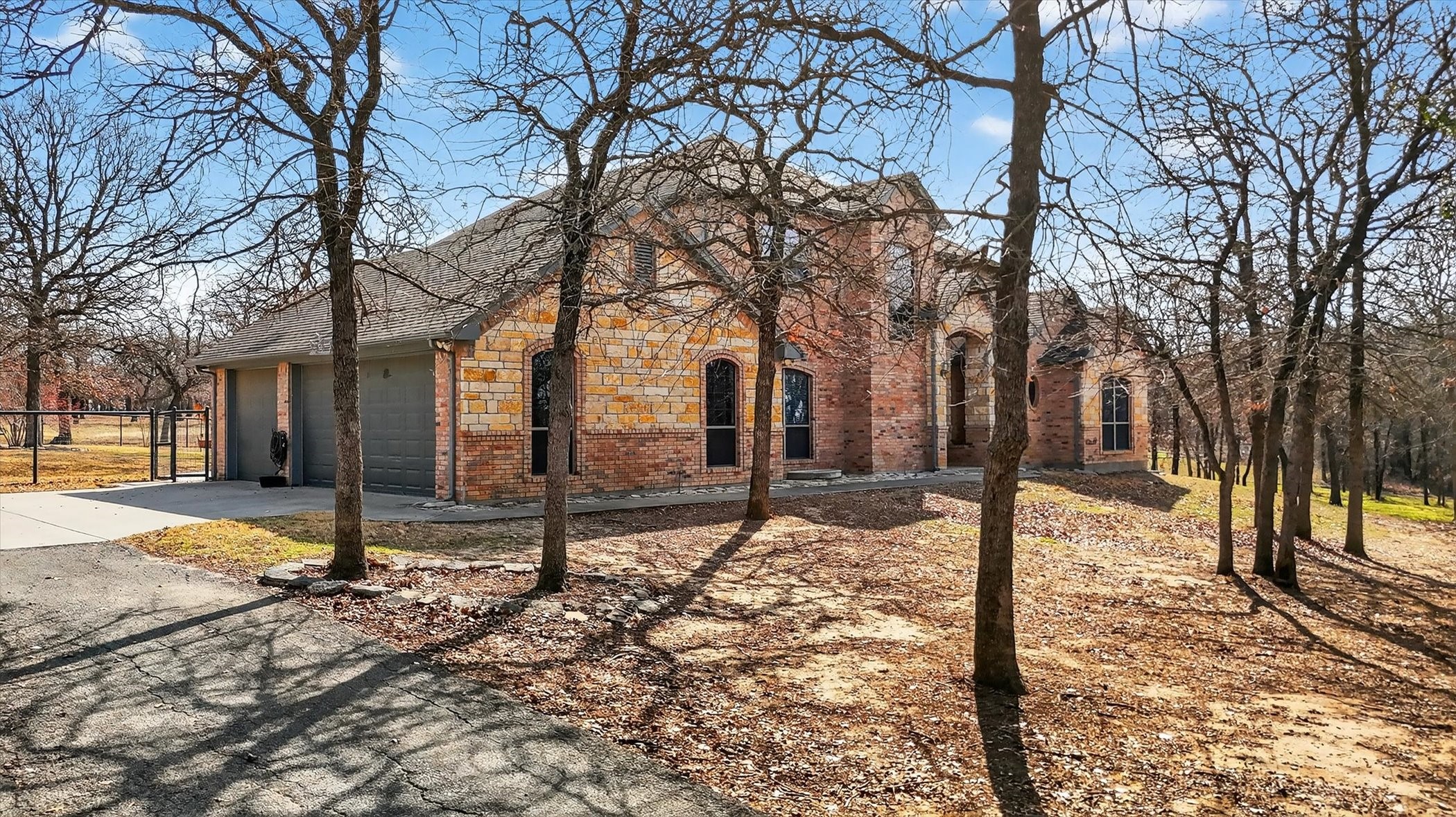 125 River Rock Court, Poolville, TX, 76487