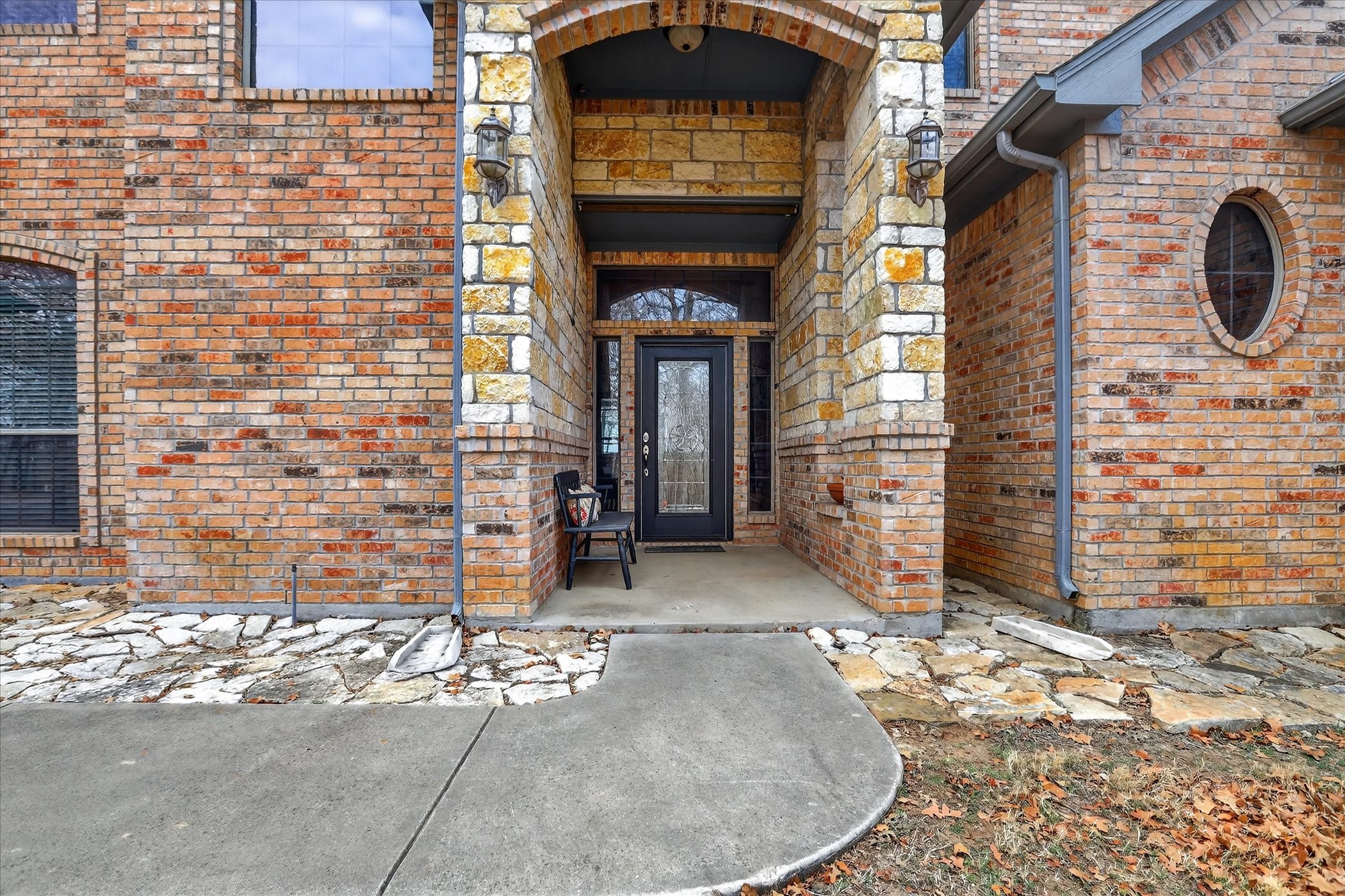 125 River Rock Court, Poolville, TX, 76487
