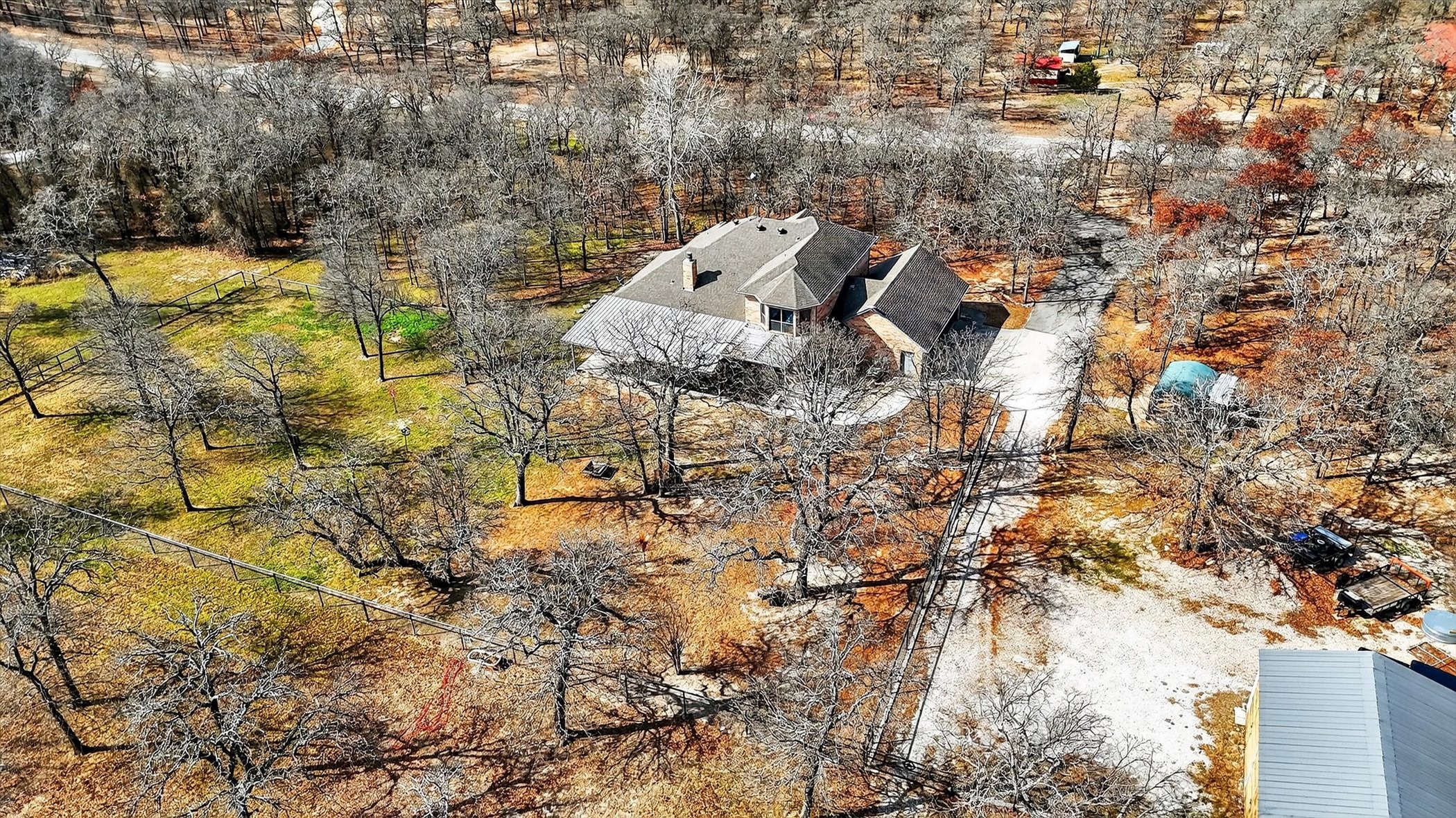 125 River Rock Court, Poolville, TX, 76487