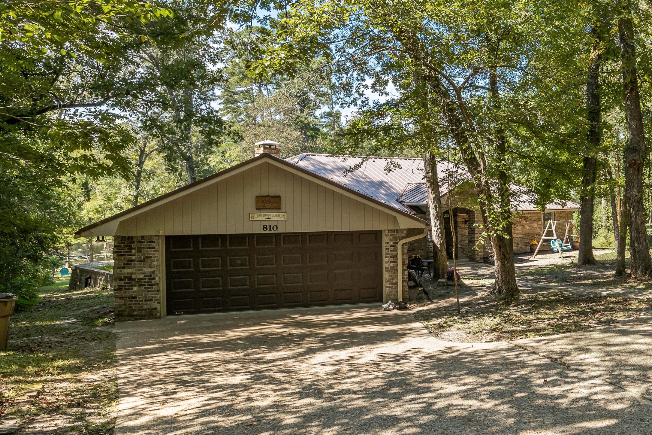 Property photo 02 of 810 Clear Water Trail Holly Lake, Ranch, TX 75765 | MLS #21180871