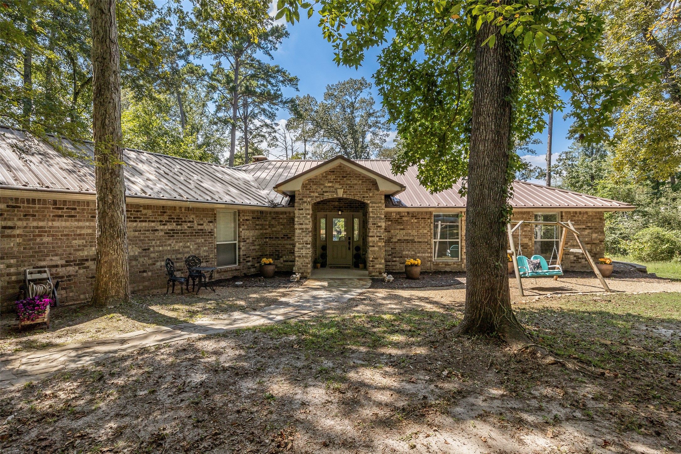 810 Clear Water Trail, Holly Lake Ranch, TX, 75765