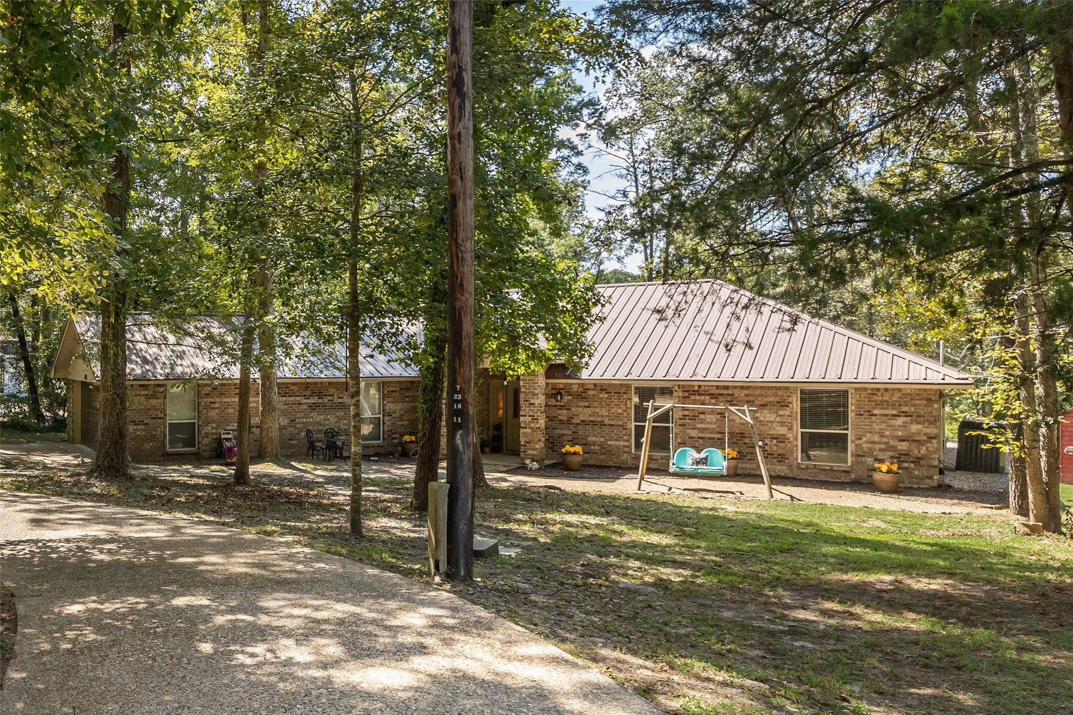 810 Clear Water Trail, Holly Lake Ranch, TX, 75765