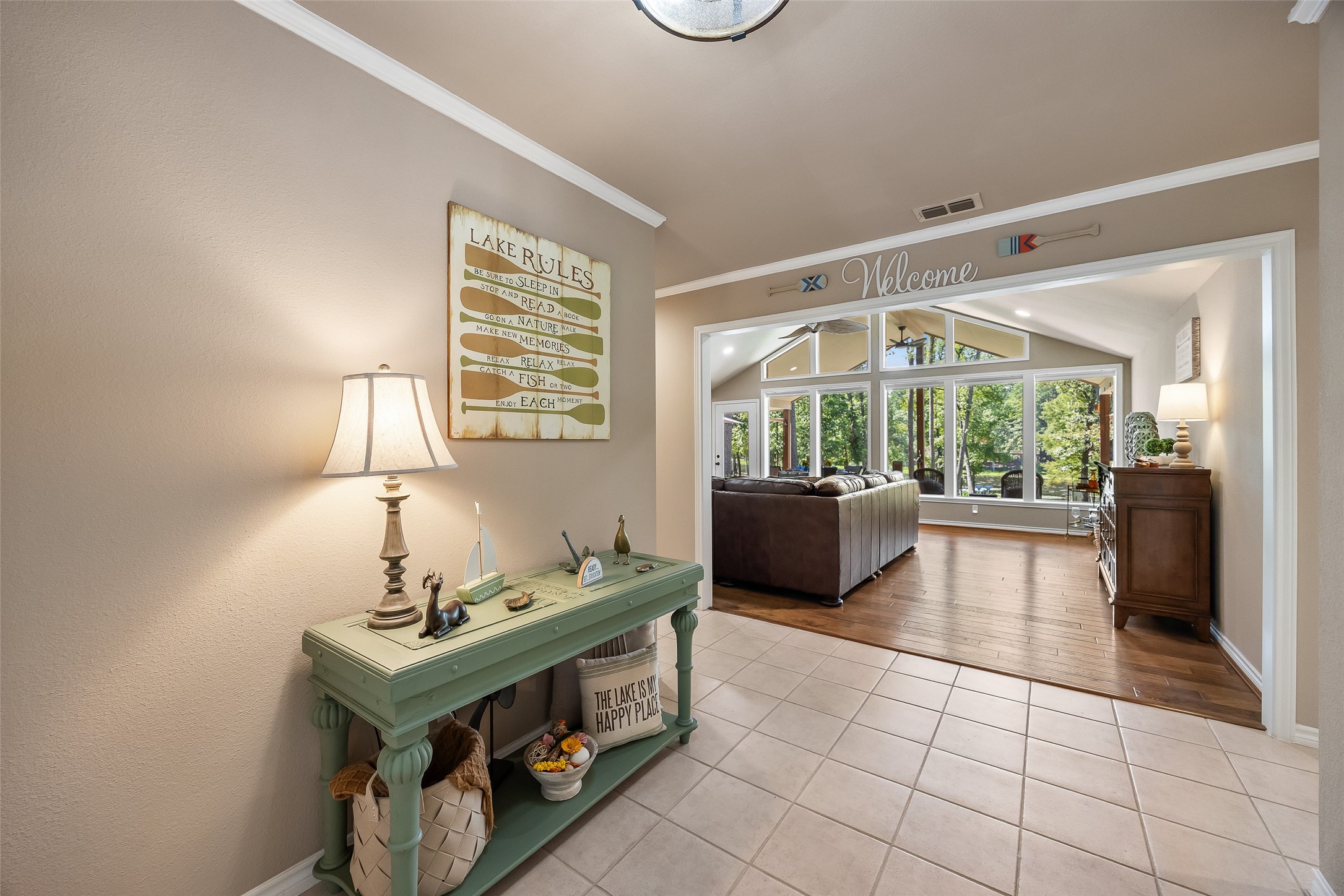 810 Clear Water Trail, Holly Lake Ranch, TX, 75765