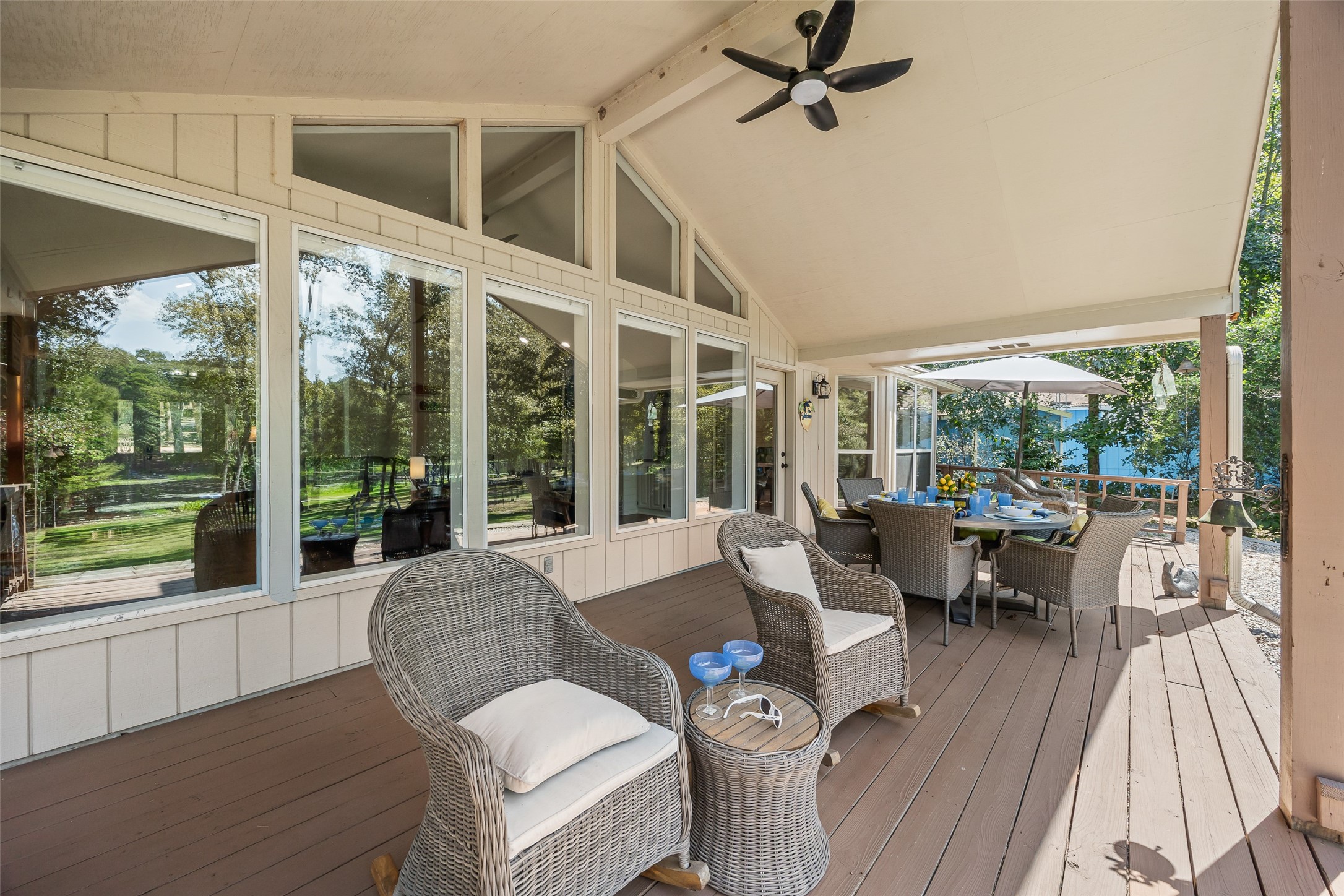 810 Clear Water Trail, Holly Lake Ranch, TX, 75765