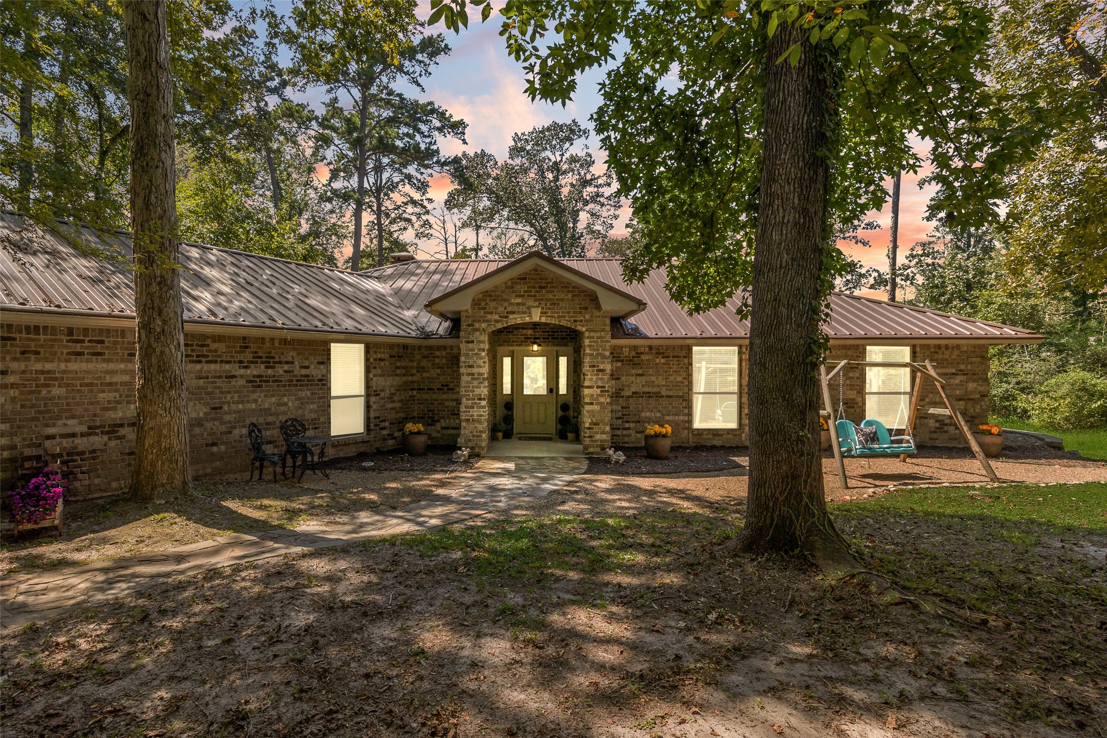 810 Clear Water Trail, Holly Lake Ranch, TX, 75765
