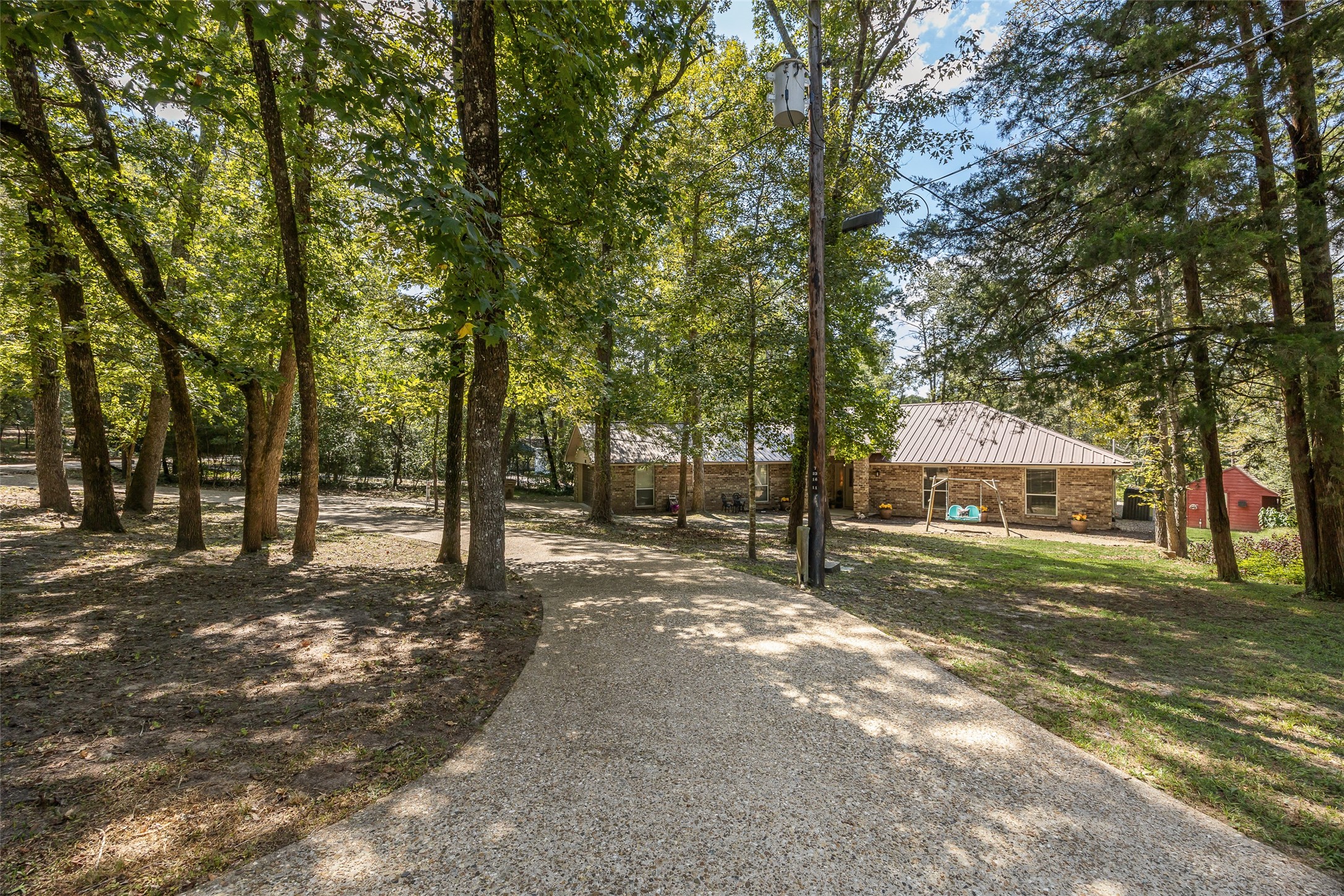 810 Clear Water Trail, Holly Lake Ranch, TX, 75765