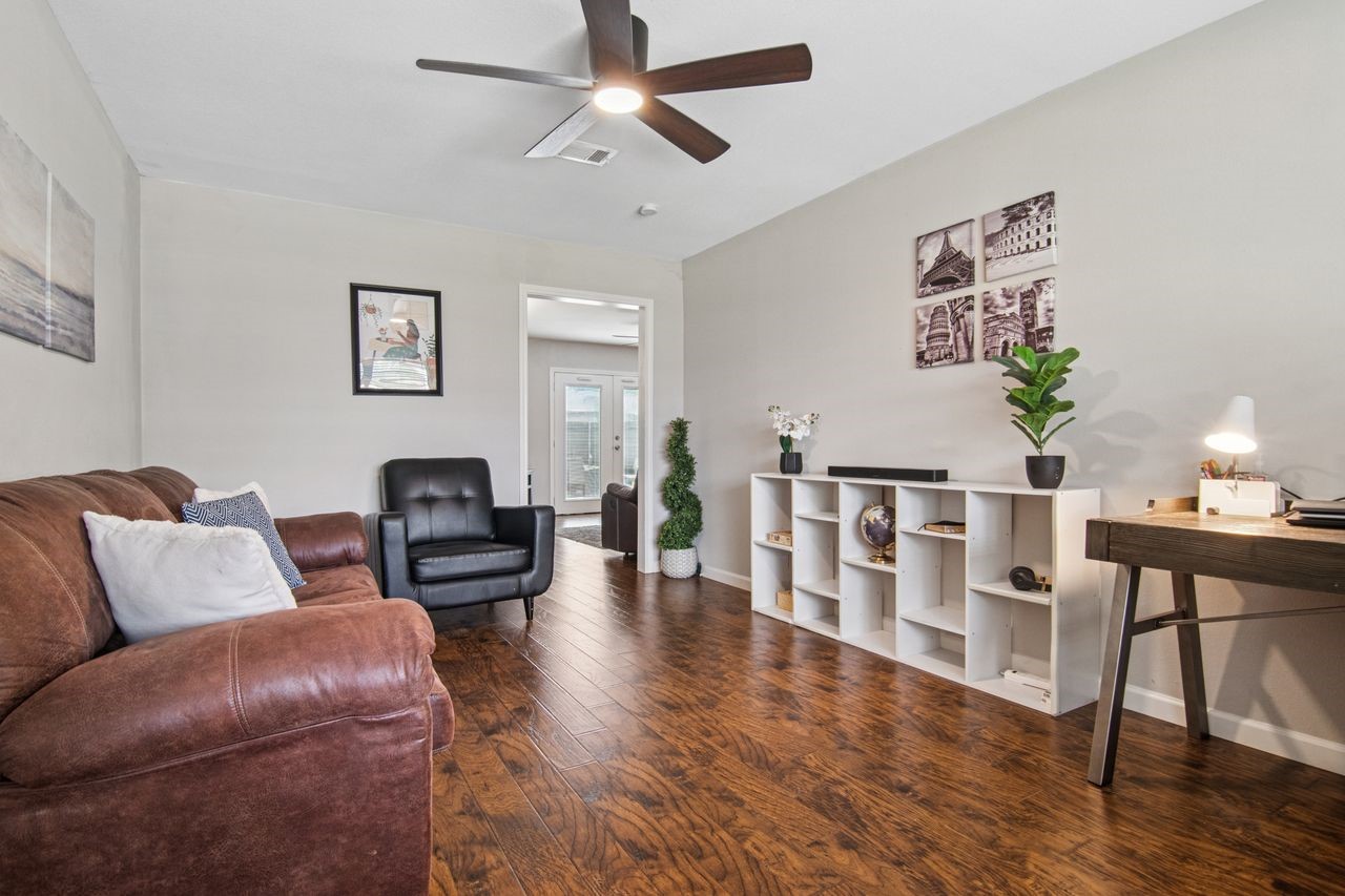 2404 17th Street, Plano, TX, 75074