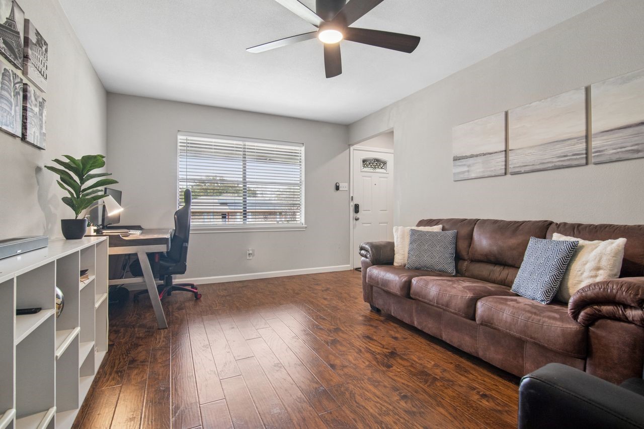 2404 17th Street, Plano, TX, 75074