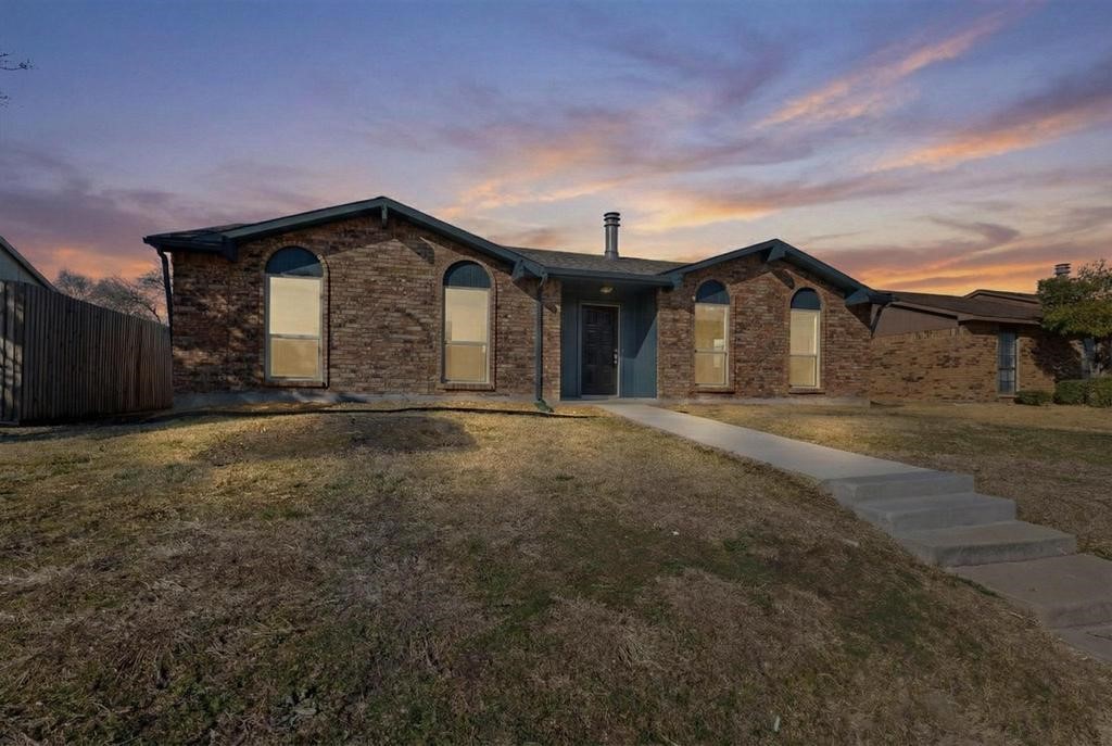 Property photo 04 of 8505 Woodside Road, Rowlett, TX 75088 | MLS #21181031