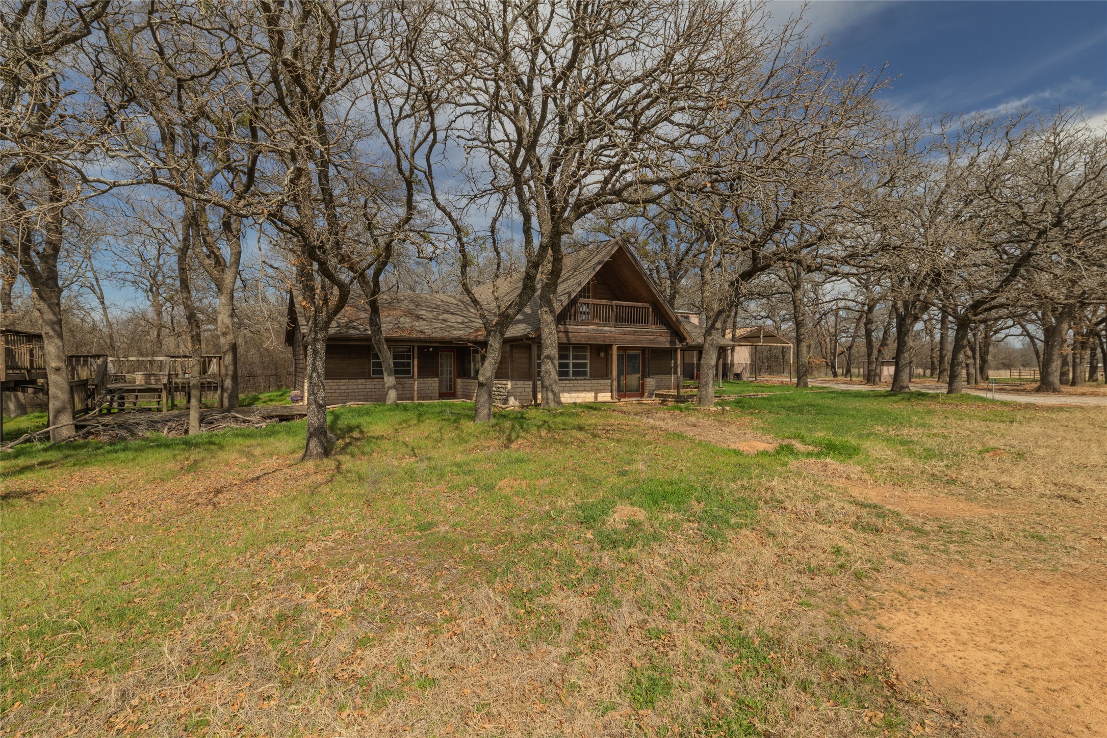Property photo 04 of 1502 Center Point Road, Weatherford, TX 76087 | MLS #21181118