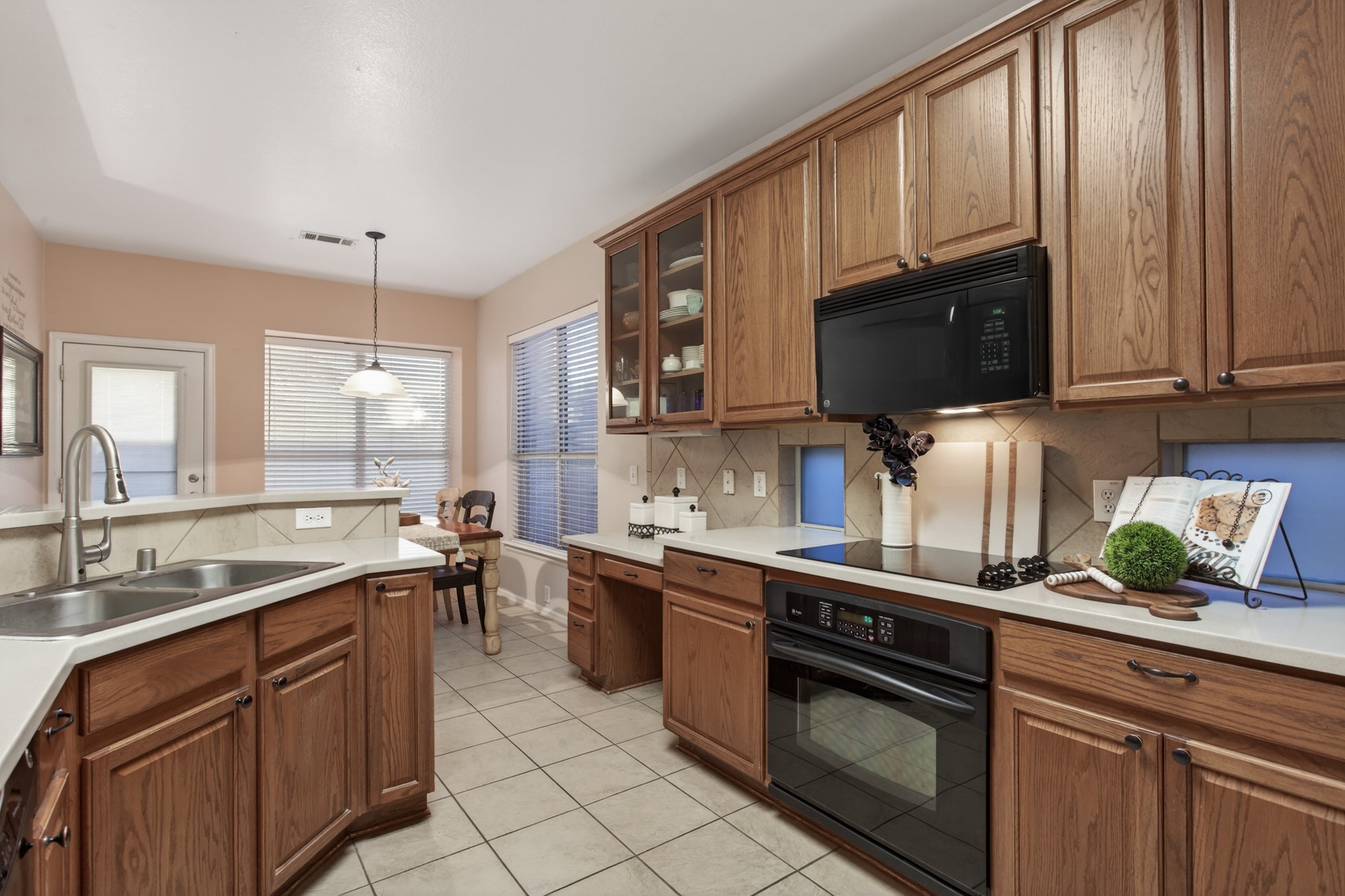 2724 Maple Creek Drive, Fort Worth, TX, 76177
