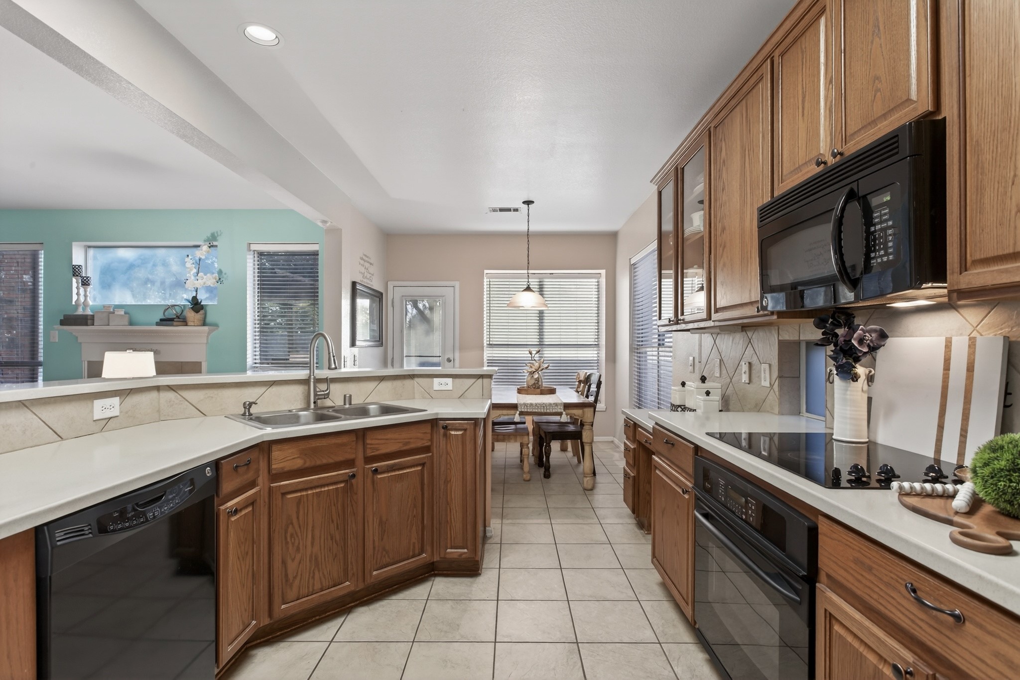 2724 Maple Creek Drive, Fort Worth, TX, 76177
