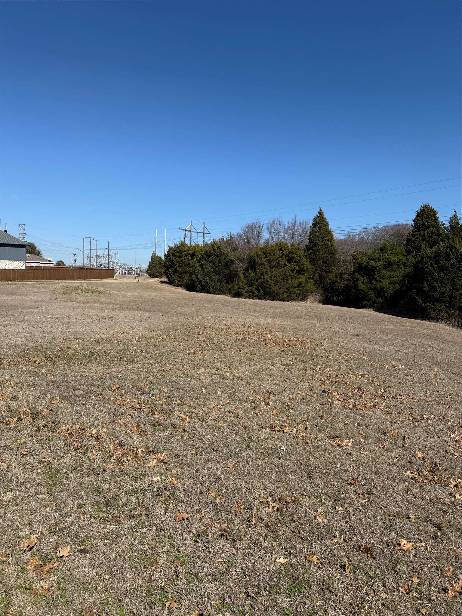 Property photo 04 of 700 Winding Creek Drive, Mesquite, TX 75149 | MLS #21181393