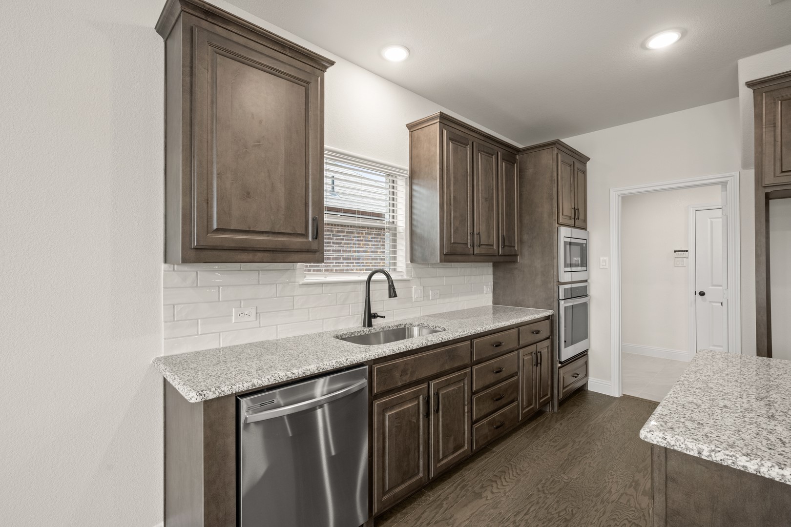 318 Bowrider Lane, Granbury, TX, 76049