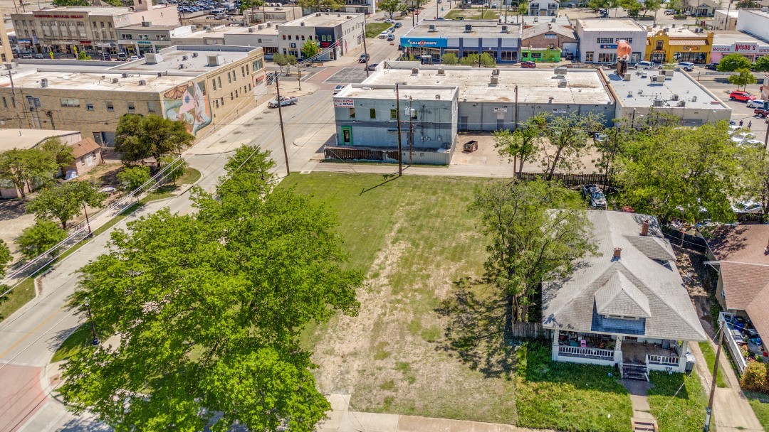 404 Sunset Avenue, Dallas, TX, 75208