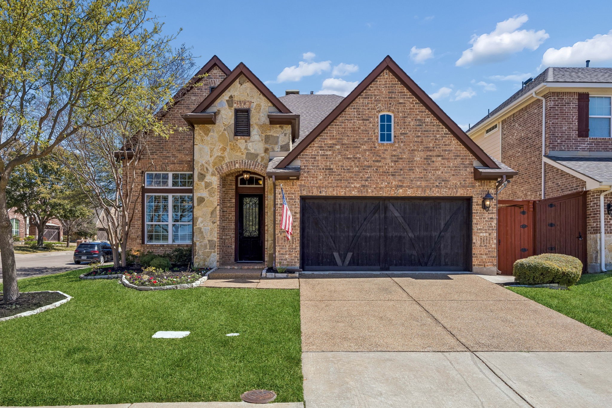 Property photo 01 of 11338 Goddard Court, Dallas, TX 75218 | MLS #21181614