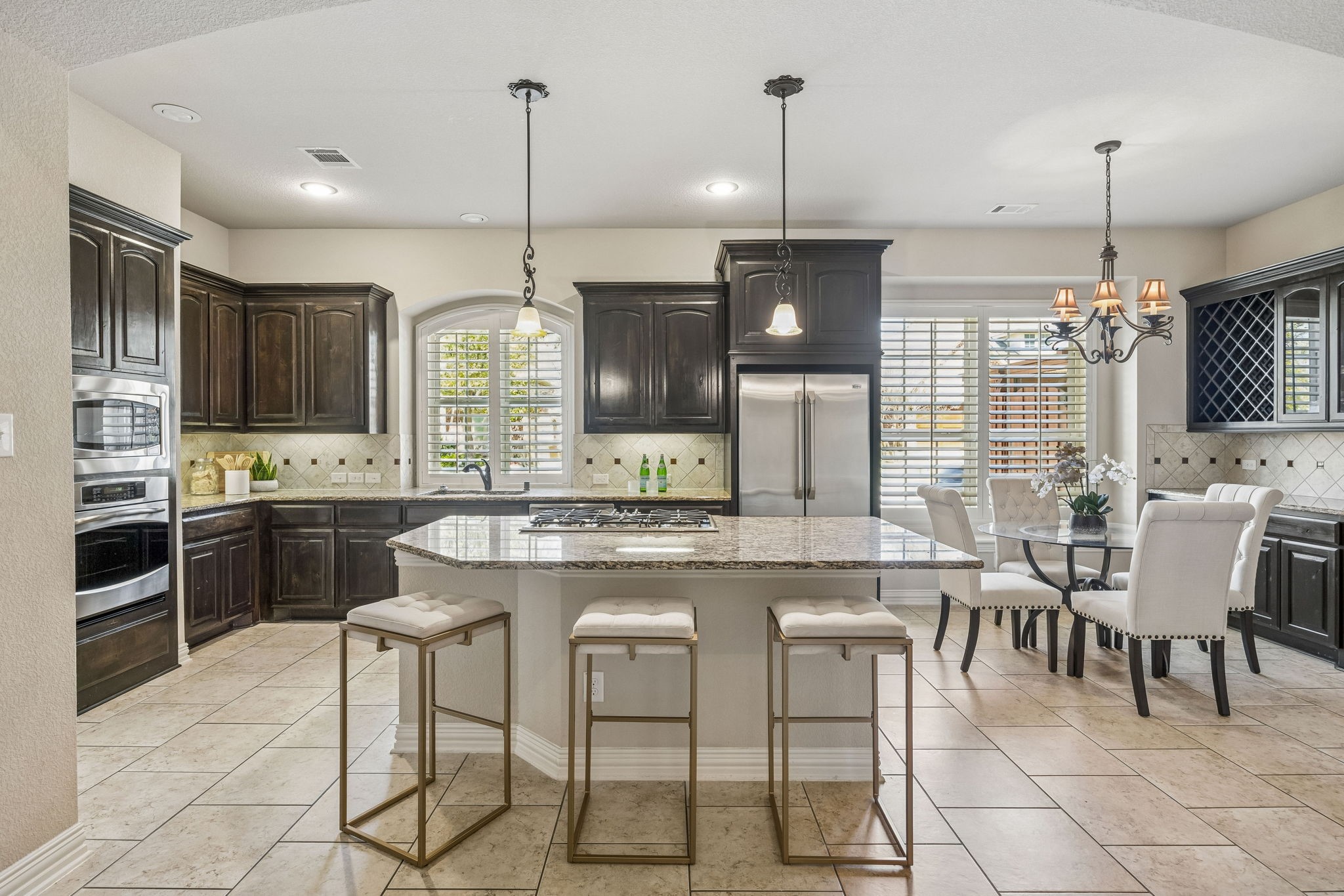 Property photo 02 of 11338 Goddard Court, Dallas, TX 75218 | MLS #21181614