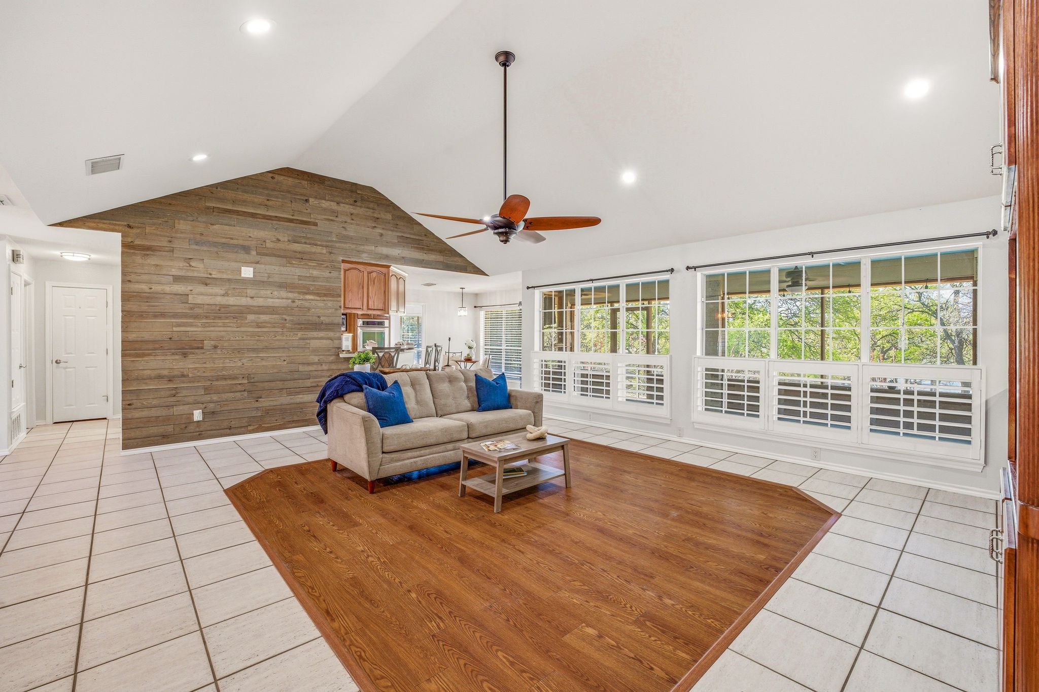 2700 Solar Court, Granbury, TX, 76049