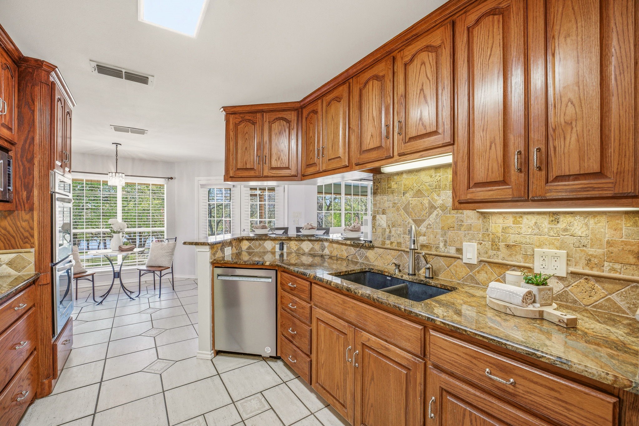 2700 Solar Court, Granbury, TX, 76049