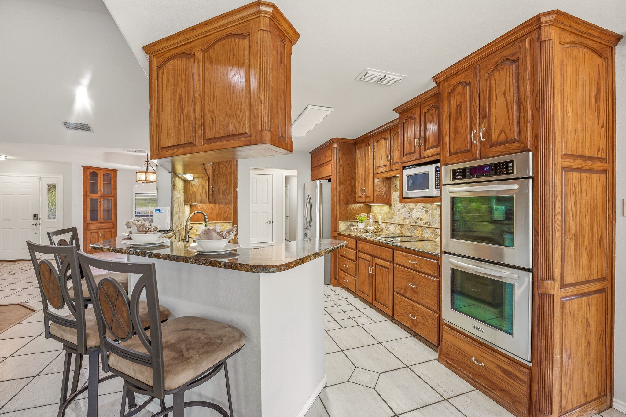 2700 Solar Court, Granbury, TX, 76049