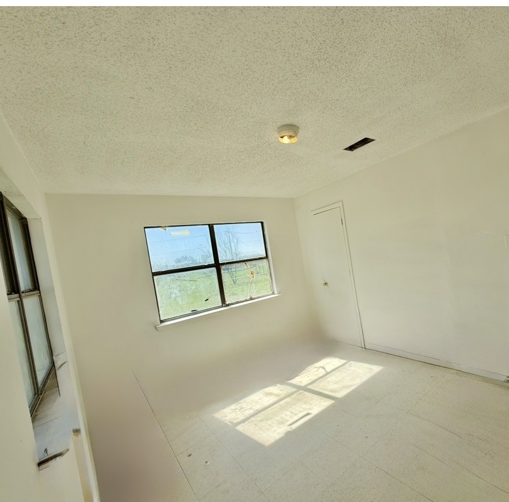 1605 E 10th Avenue, Corsicana, TX, 75110